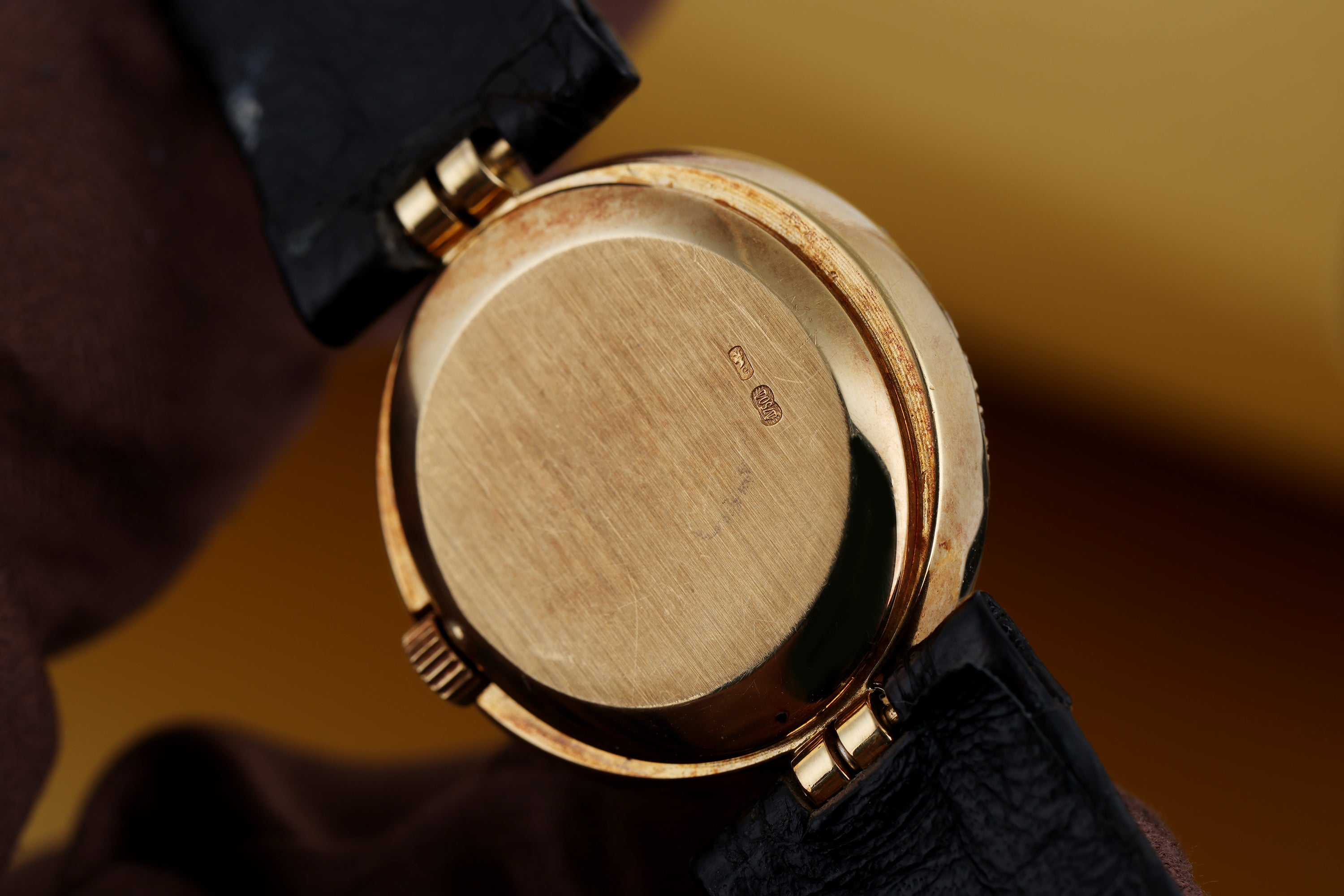 Patek Philippe Ladies Vintage Ellipse | REF. 4502 | Diamond Bezel & Shoulders | 18k Yellow Gold | Manual | 23mm