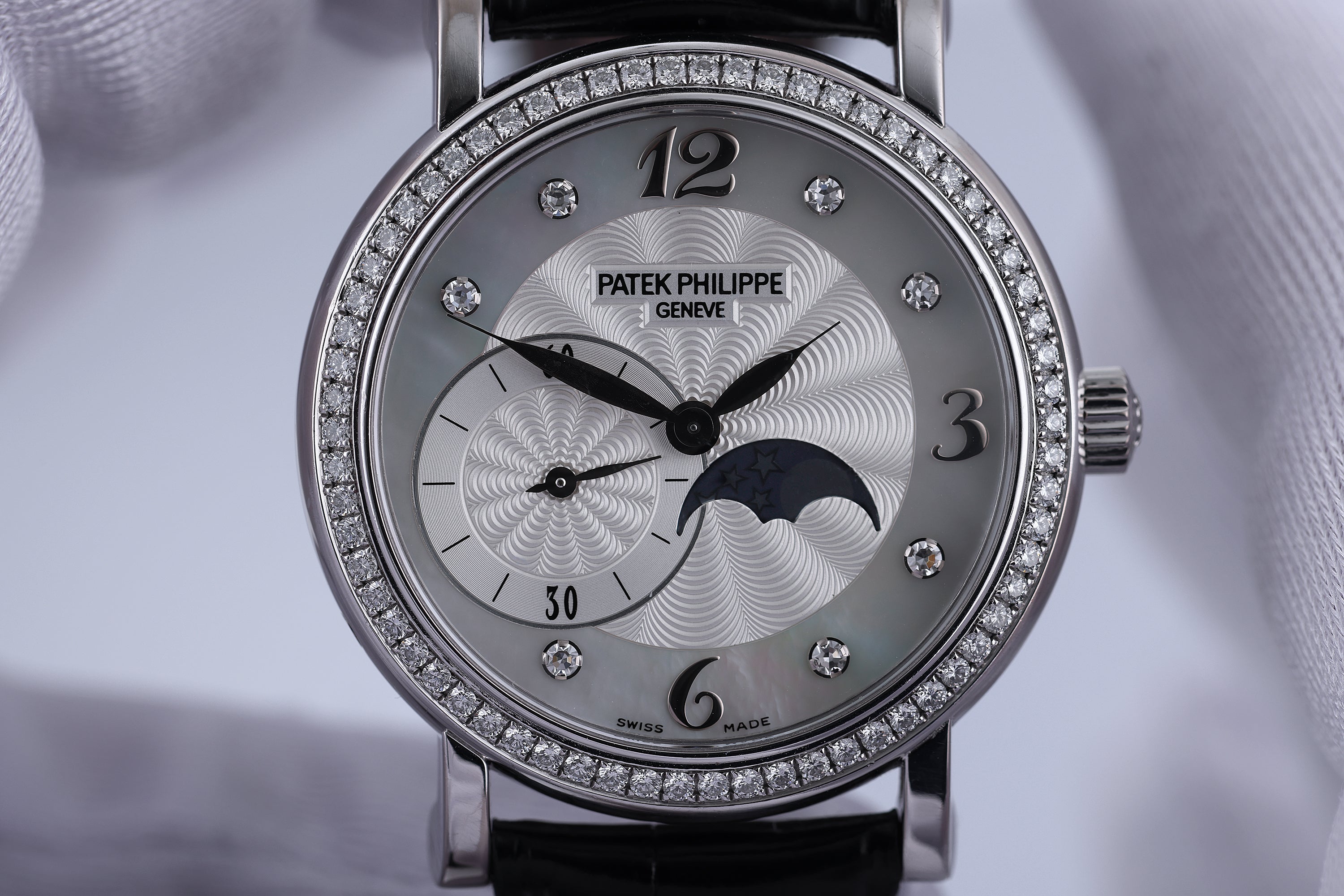 Patek Philippe Ladies Complications Moonphase | REF. 4958G | Diamond Hours & Bezel | Mother of Pearl Dial | 31mm | 18k White Gold | 2010's