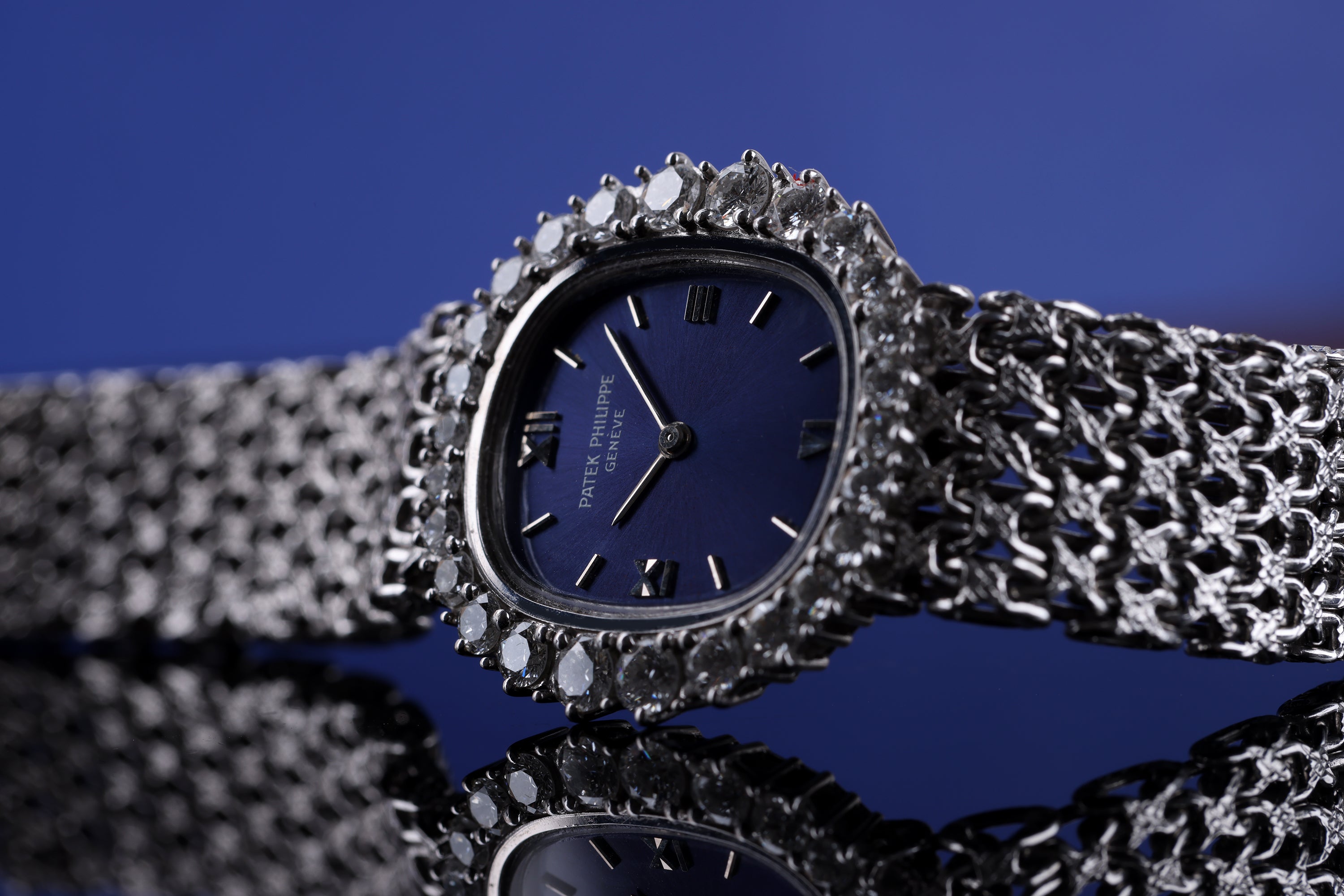 Patek Philippe Lady Ellipse | REF. 4137-1 | Blue Dial | Diamond Bezel | 18k White Gold | Woven Bracelet | Circa 1990's