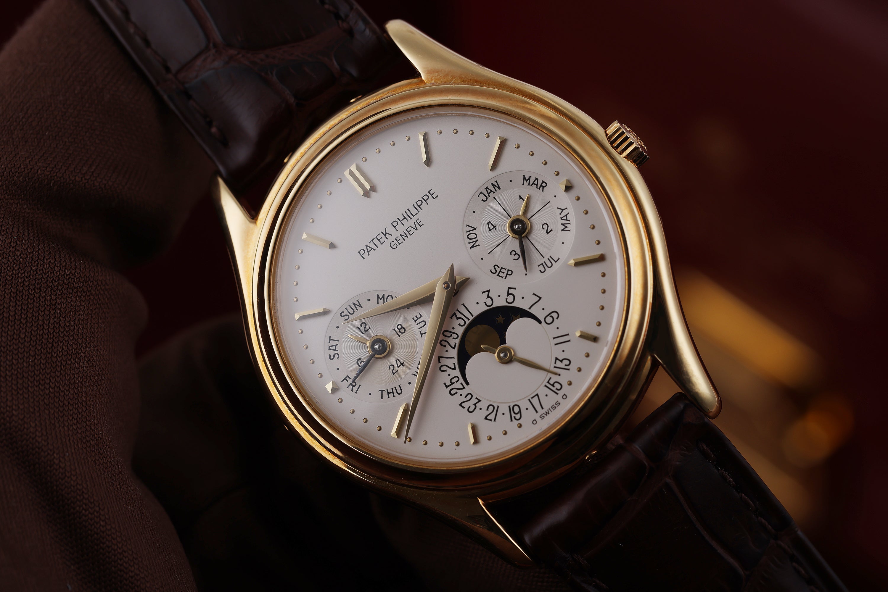 Patek Philippe Perpetual Calendar | REF. 3940 | “2nd Series” | 18k Yellow Gold | Box & Papers | 1990
