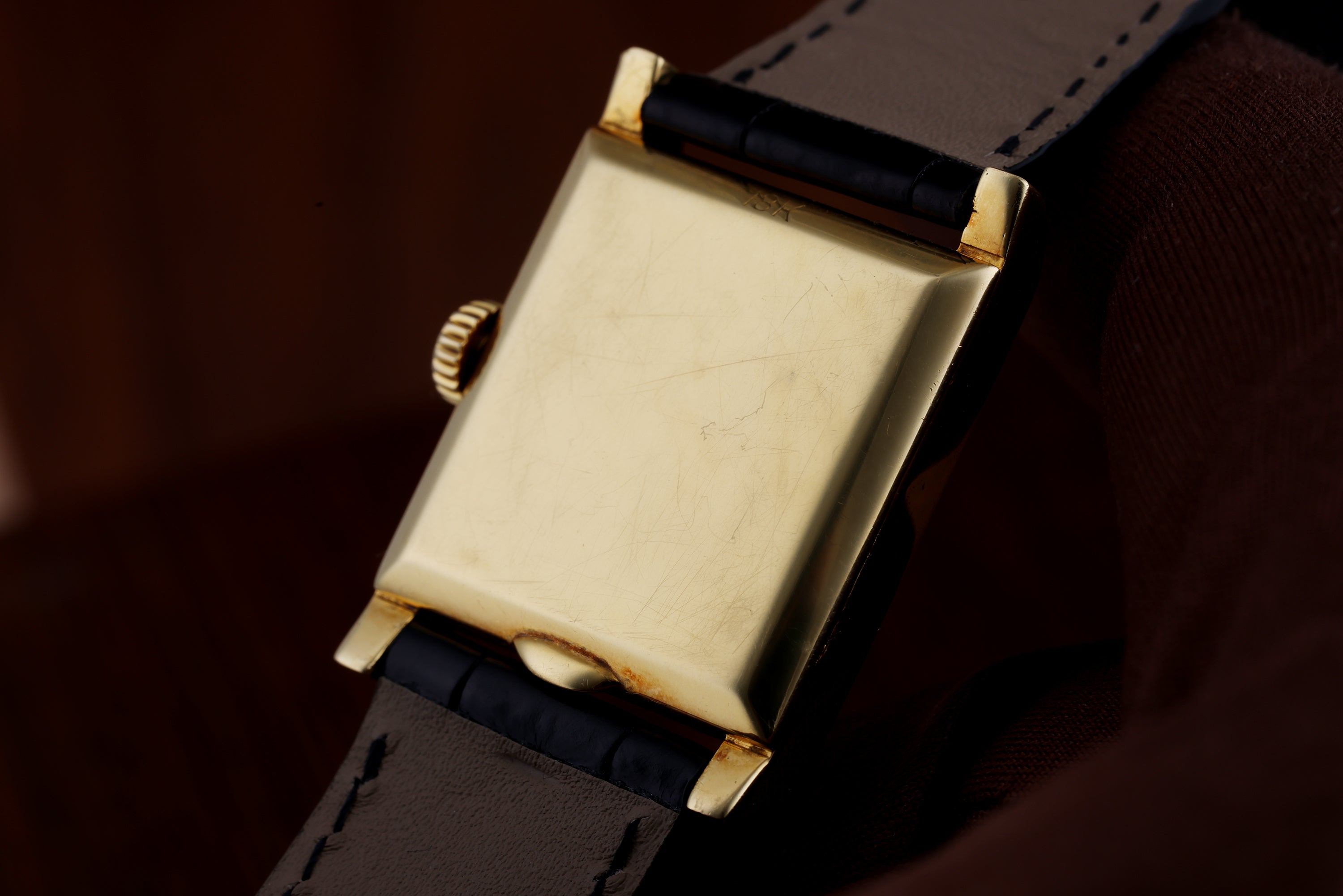 Patek Philippe 1950's Watch | REF. 2446 | 18k Yellow gold | Manual Wind | 26mm | Extract from Archives | 1950