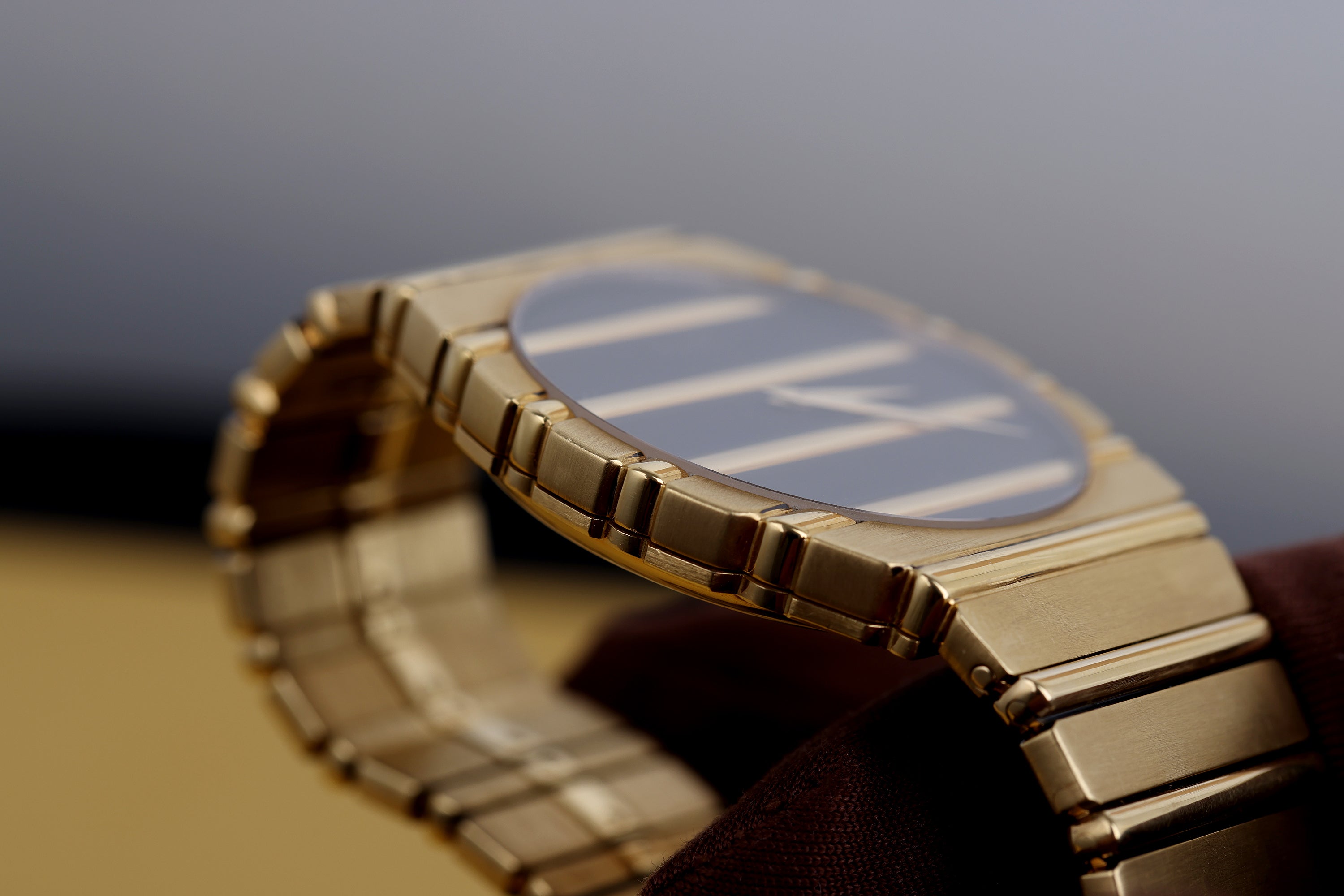 Piaget Polo | REF. 7661 C 701 | Onyx & Gold Dial | 18k Yellow Gold | 1980's