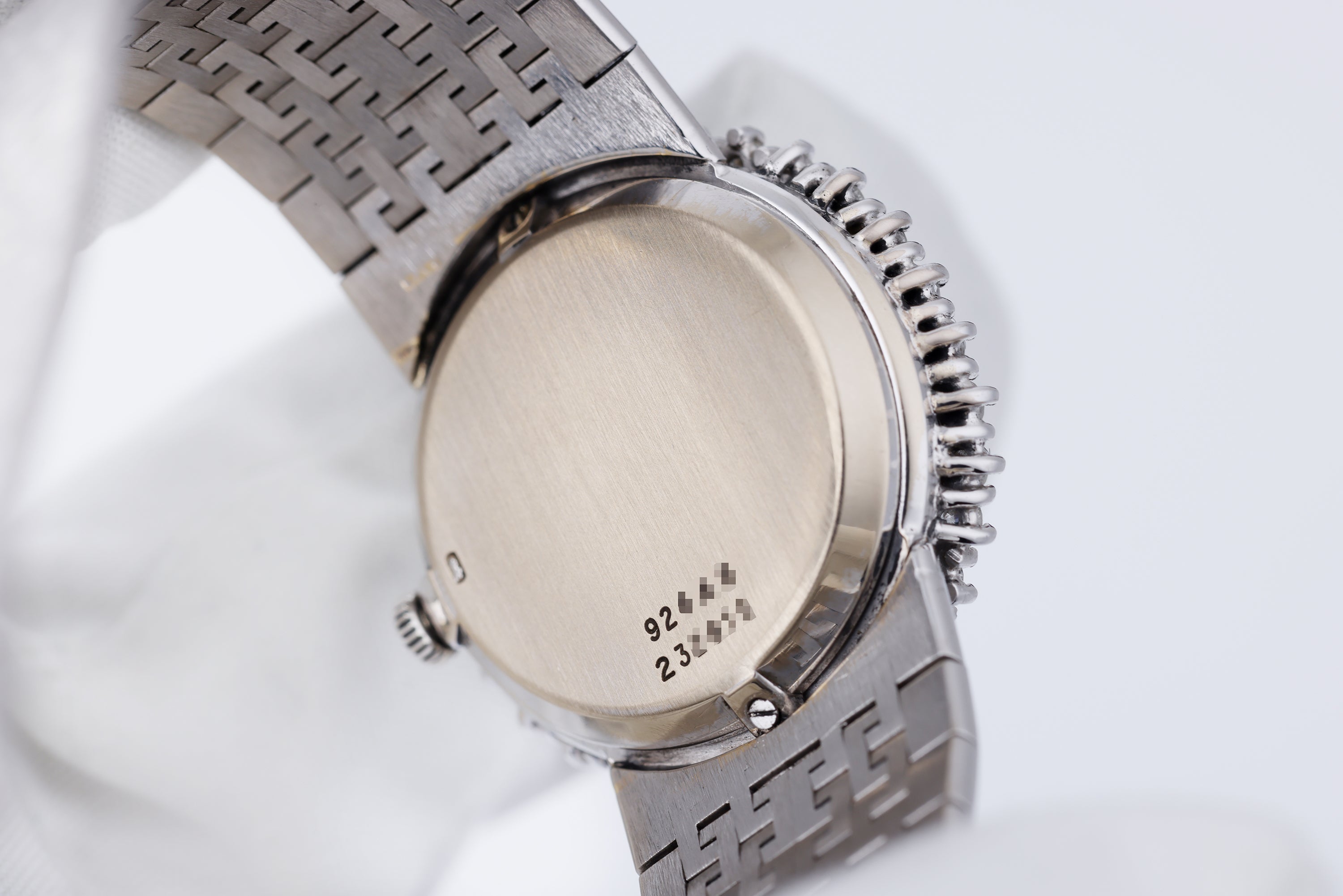 Piaget 1970's Ladies Watch | REF. 924 A 6 | Lapis Lazuli Dial | Diamond Bezel | 18k White Gold | Manual Wind | 26mm