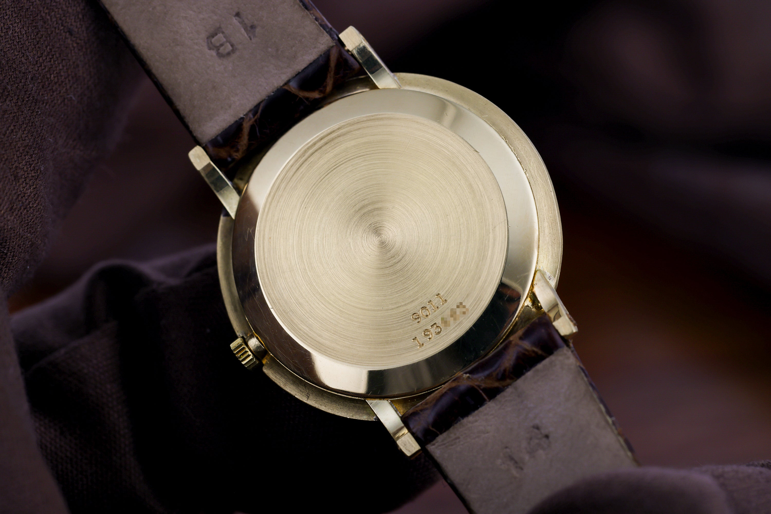 Piaget 1980's Wristwatch | REF. 9011 | Tiger's Eye | 18k Yellow Gold | 28mm