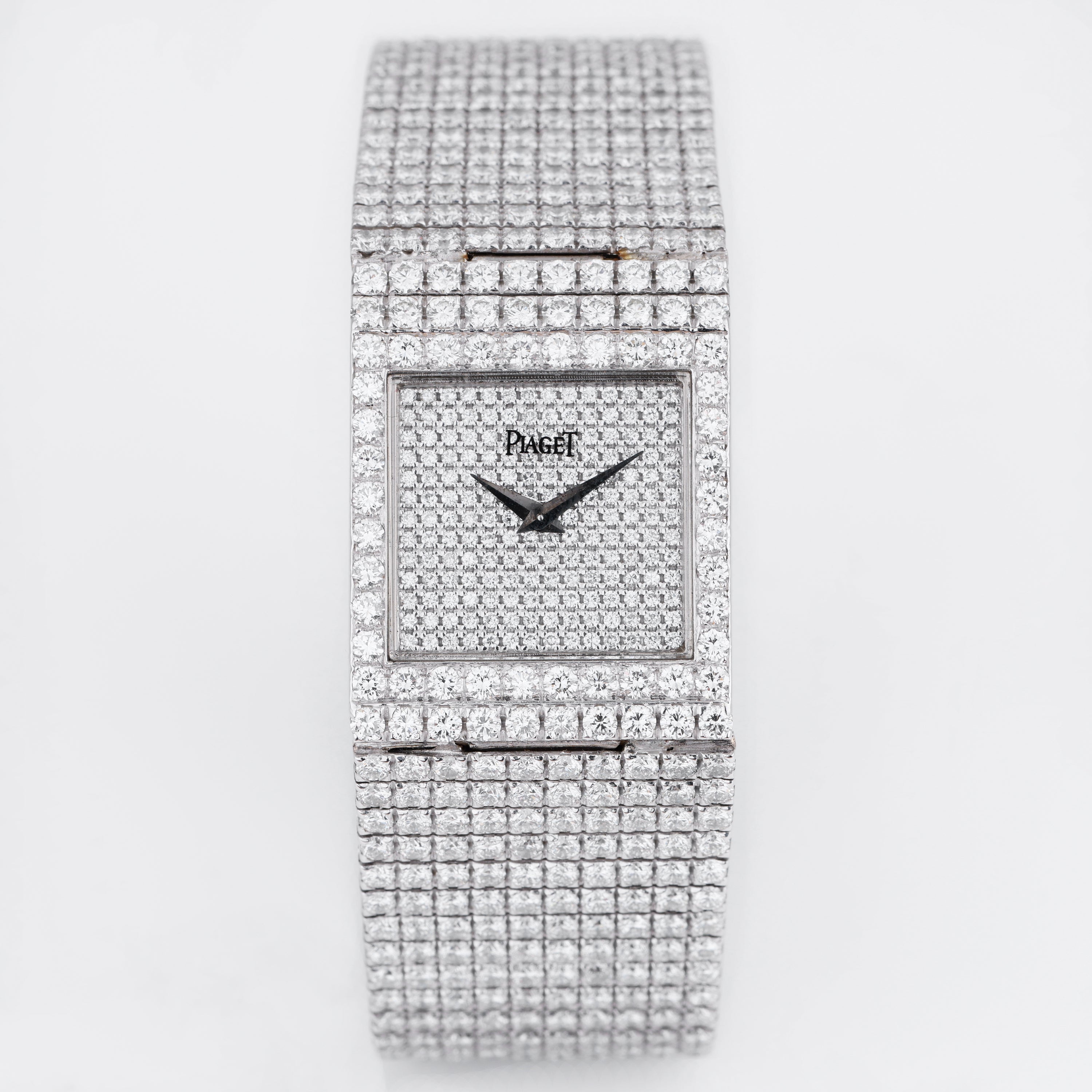 Piaget Wristwatch | REF. 7131 C 626 | Pave Diamond | 18k White Gold | 24mm | Quartz