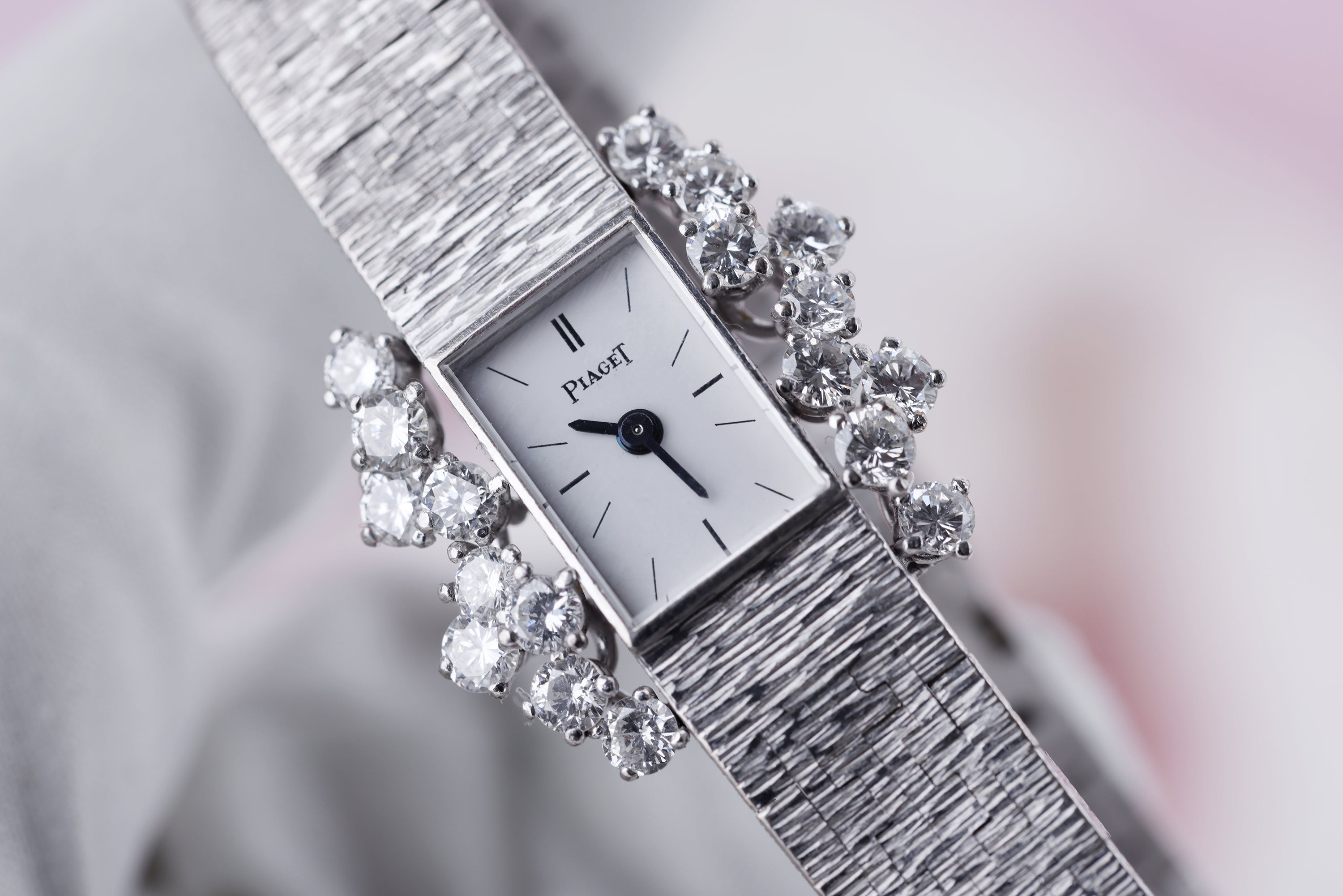 Piaget 1970's Ladies Watch | Diamond Side Bezel | 18k White Gold | 18mm | Manual Wind