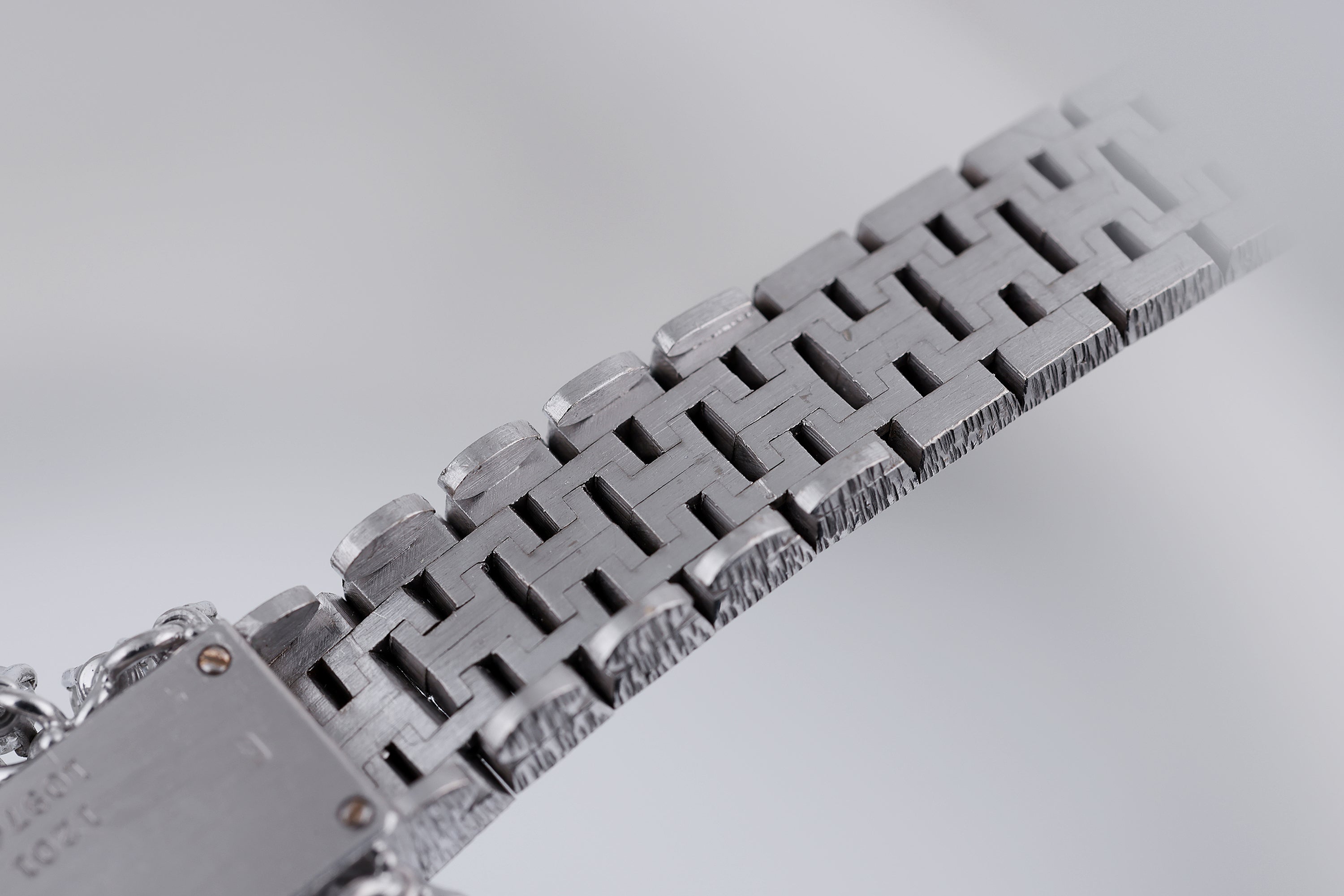Piaget 1970's Ladies Watch | Diamond Side Bezel | 18k White Gold | 18mm | Manual Wind