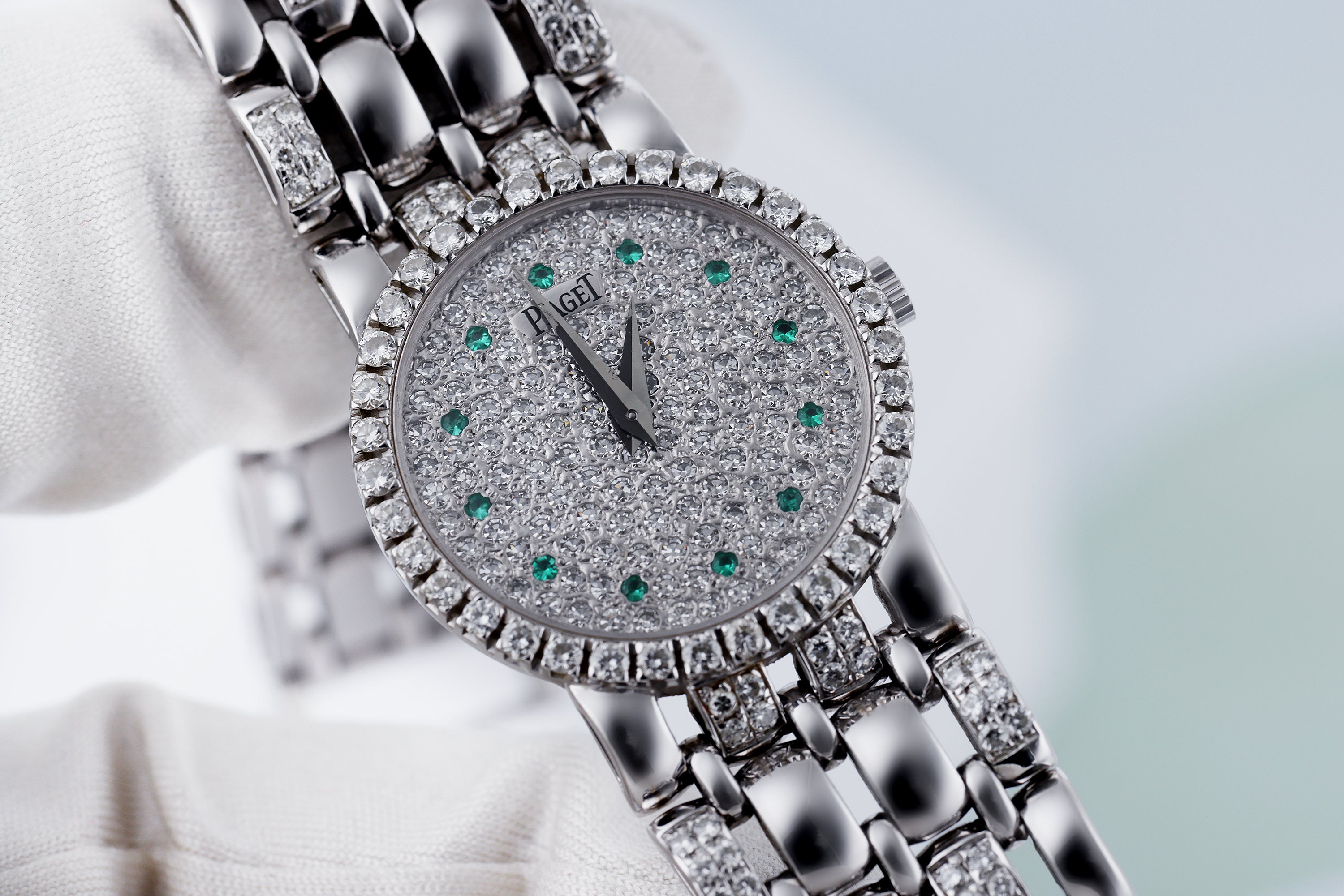 Piaget Vintage Ladies Wristwatch | REF. 9706 K 61 R | Pavé Diamond Dial & Emerald Hours | 18k White Gold | 24mm | Manual Wind | 1970s | Service Papers