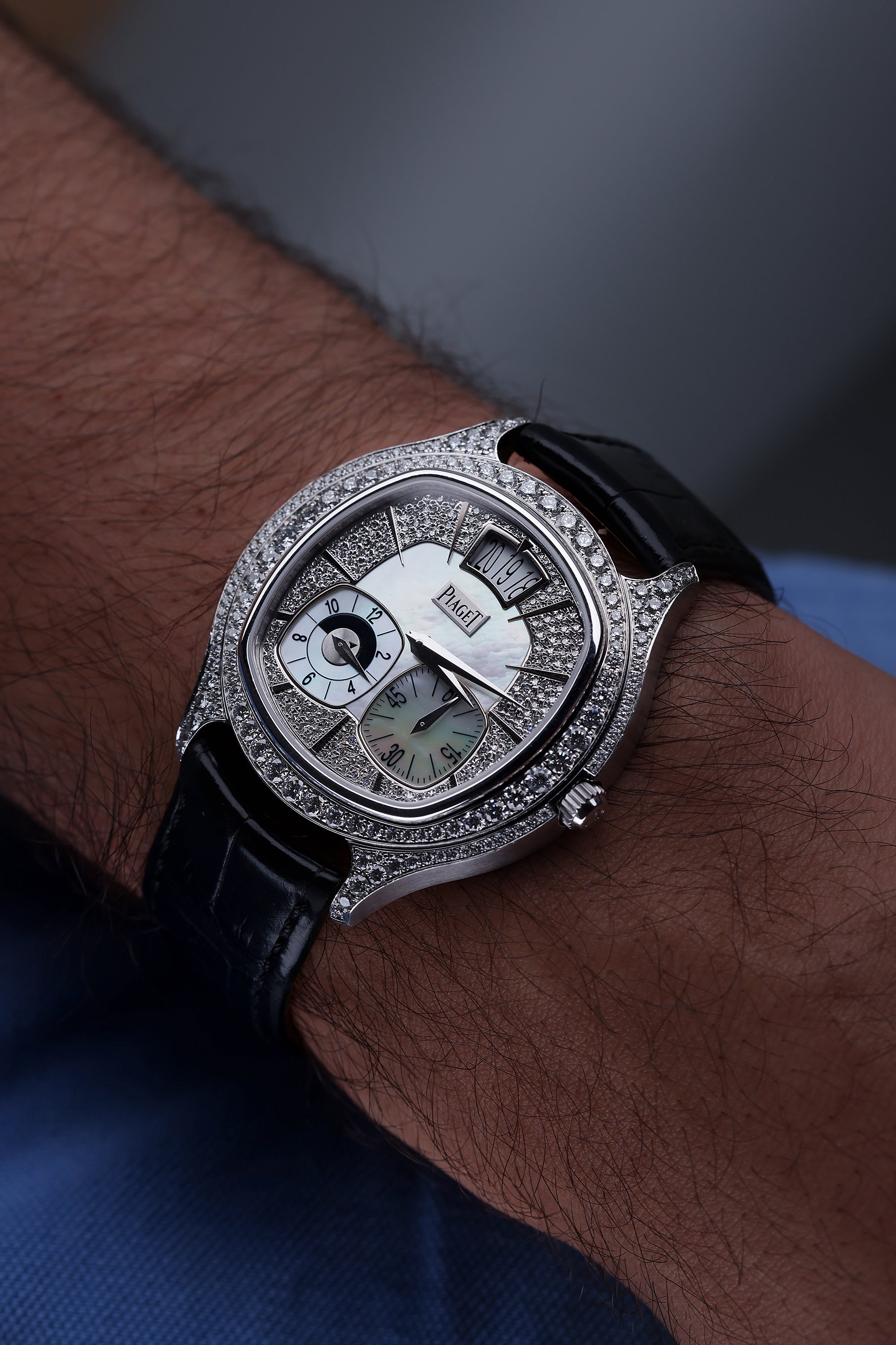 Piaget Emperador Automatic | REF. G0A32018 | 18k White Gold | Mother of Pearl with Pavé Diamond Dial & Case | 42mm