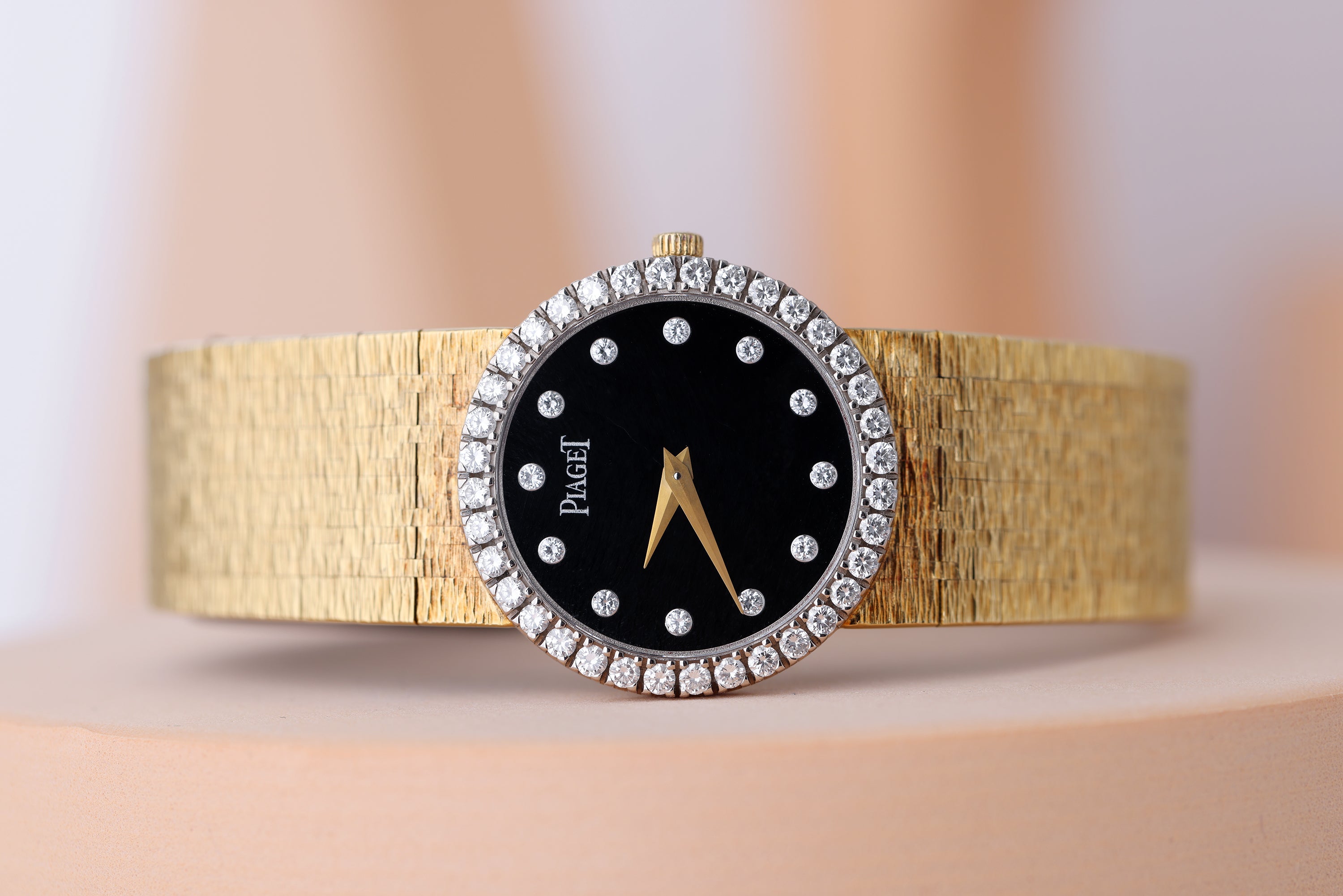 Piaget Wristwatch | REF. 8706 A6 | Diamond Bezel & Dial | 18k Yellow Gold