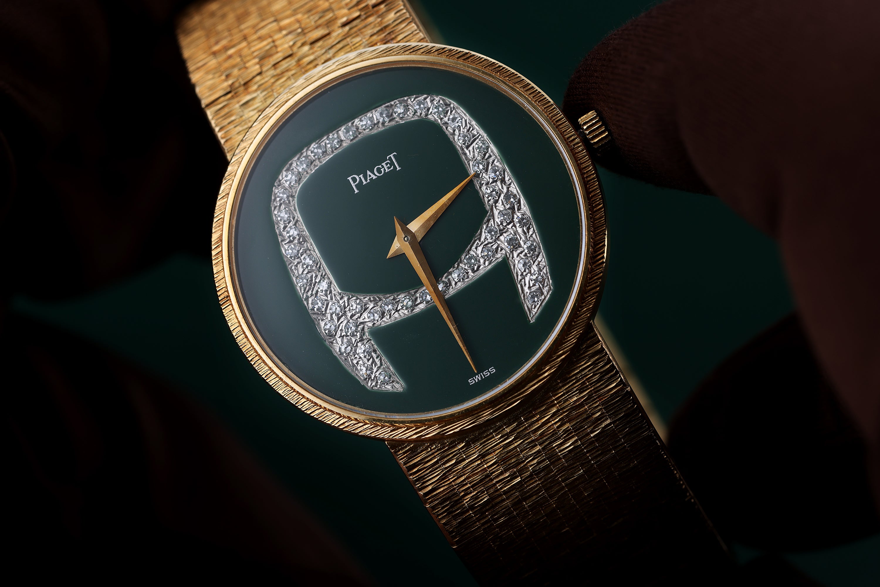 Rare Piaget 1980's Watch | REF. 9633 A 6 | Green Lacquered 'A' Diamond Dial | 31.5mm | 18k Yellow Gold