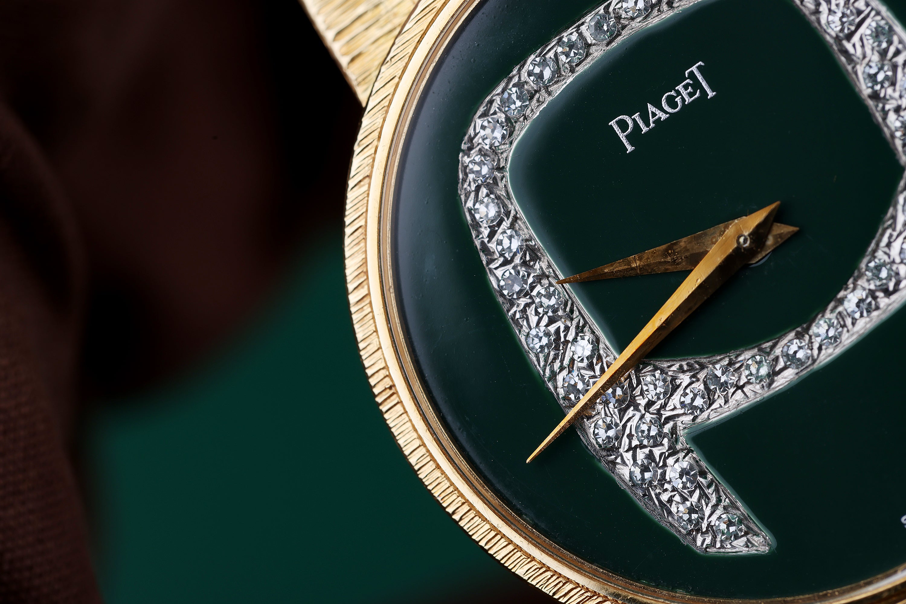 Rare Piaget 1980's Watch | REF. 9633 A 6 | Green Lacquered 'A' Diamond Dial | 31.5mm | 18k Yellow Gold