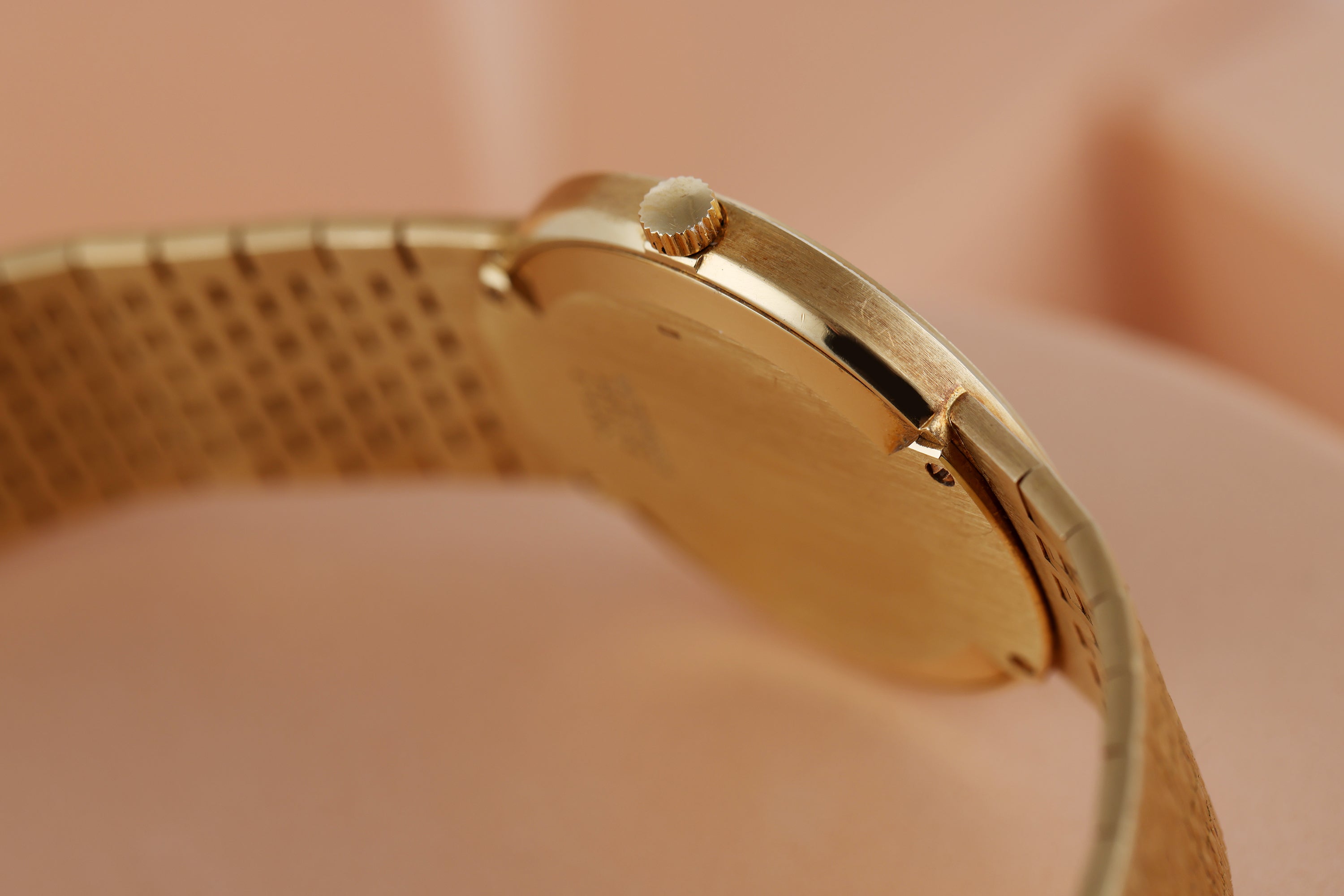 Rare Piaget 1980's Watch | REF. 9633 A 6 | Green Lacquered 'A' Diamond Dial | 31.5mm | 18k Yellow Gold