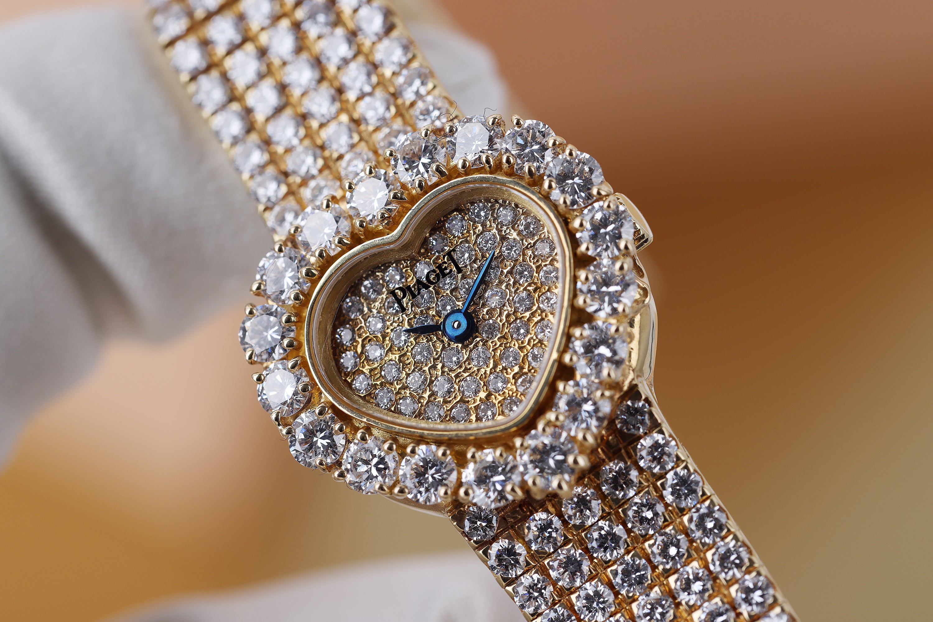 Rare Vintage Piaget Heart-Shaped Ladies Diamond Watch | REF. 8401 C 626 | Pave Diamond | 21.5mm | 18k Yellow Gold | 1980's | Quartz
