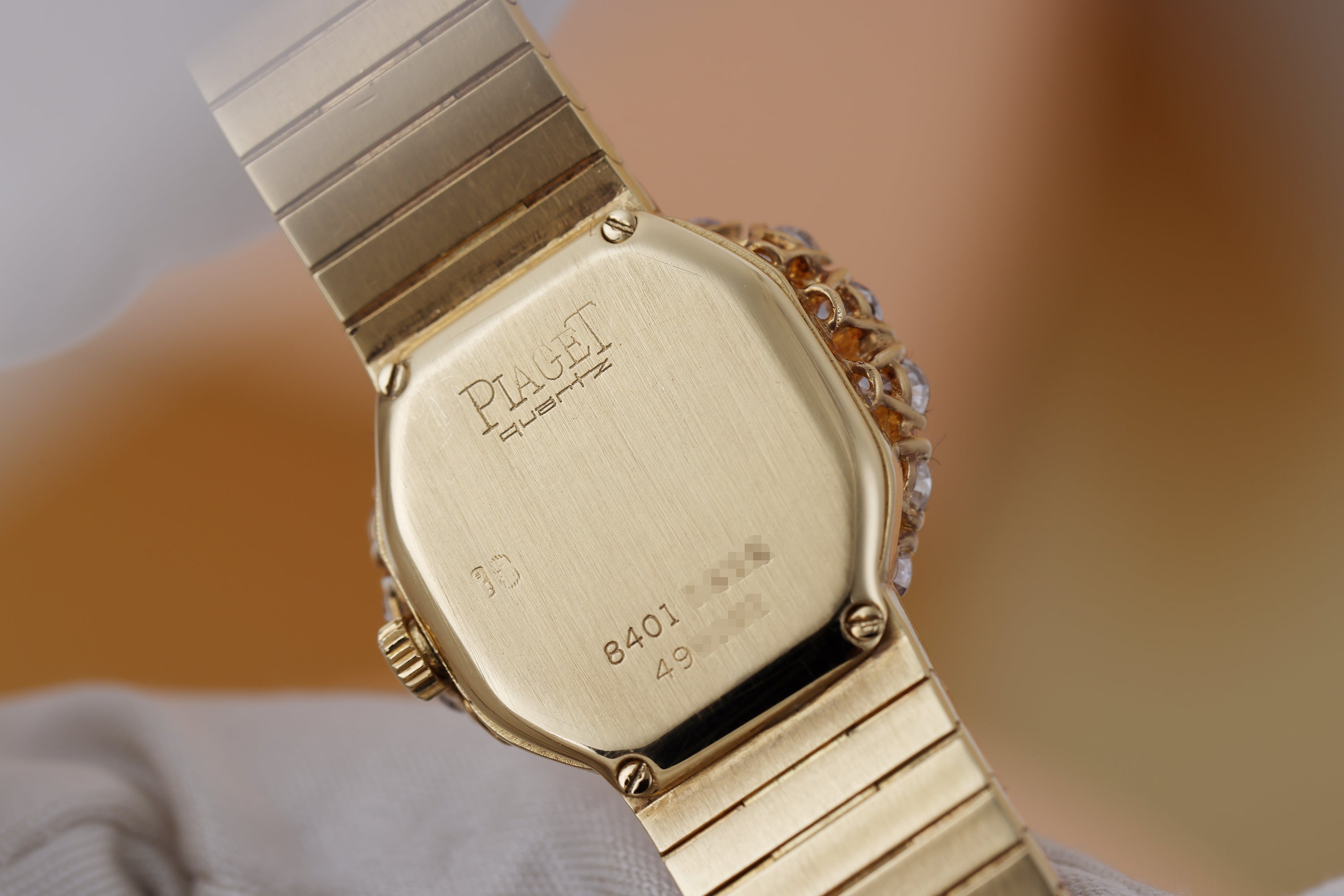Rare Vintage Piaget Heart-Shaped Ladies Diamond Watch | REF. 8401 C 626 | Pave Diamond | 21.5mm | 18k Yellow Gold | 1980's | Quartz
