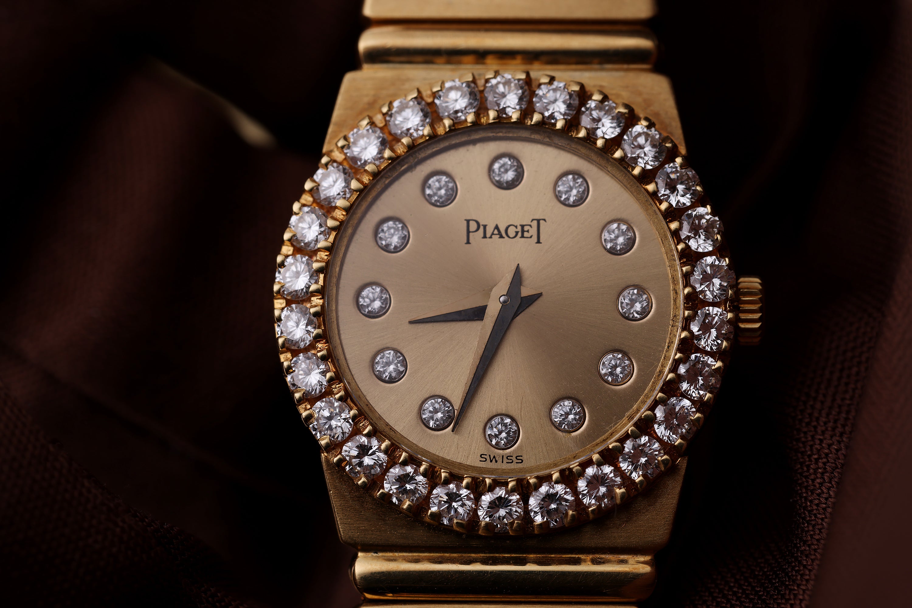 Piaget Polo Ladies | REF. 8296 C 701 | Diamond Bezel & Dial | Quartz | 21mm | 18k Yellow Gold | 1990's
