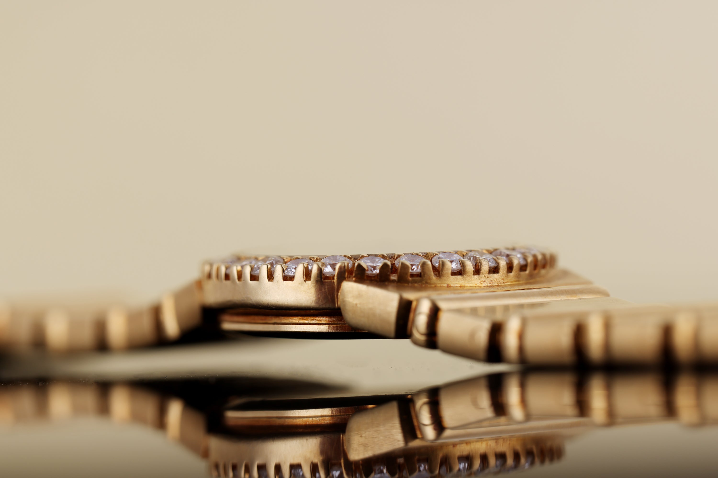 Piaget Polo Ladies | REF. 8296 C 701 | Diamond Bezel & Dial | Quartz | 21mm | 18k Yellow Gold | 1990's