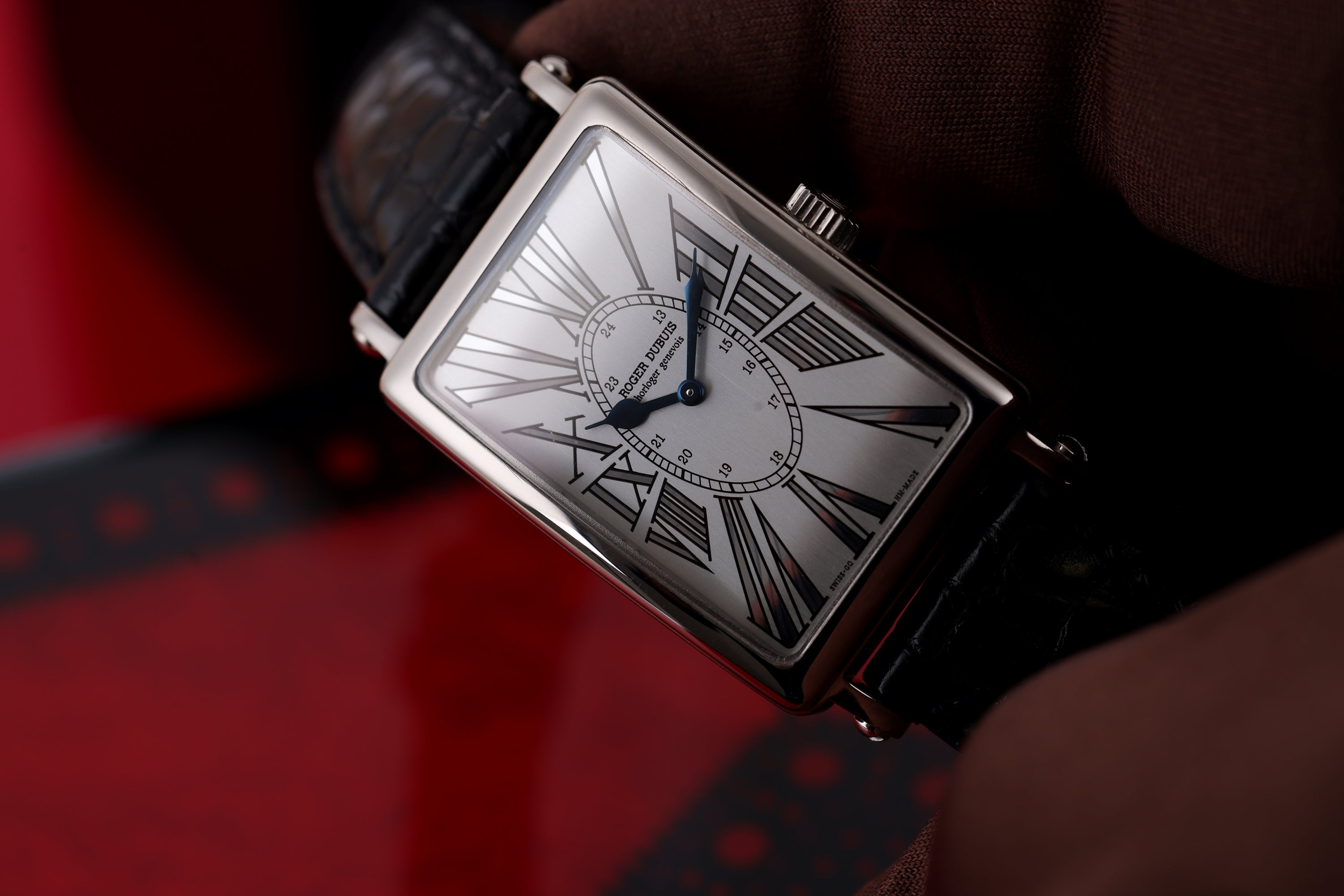 Roger Dubuis Much More | REF. M25 18 0 | Silver Dial | 25mm | 18k White Gold