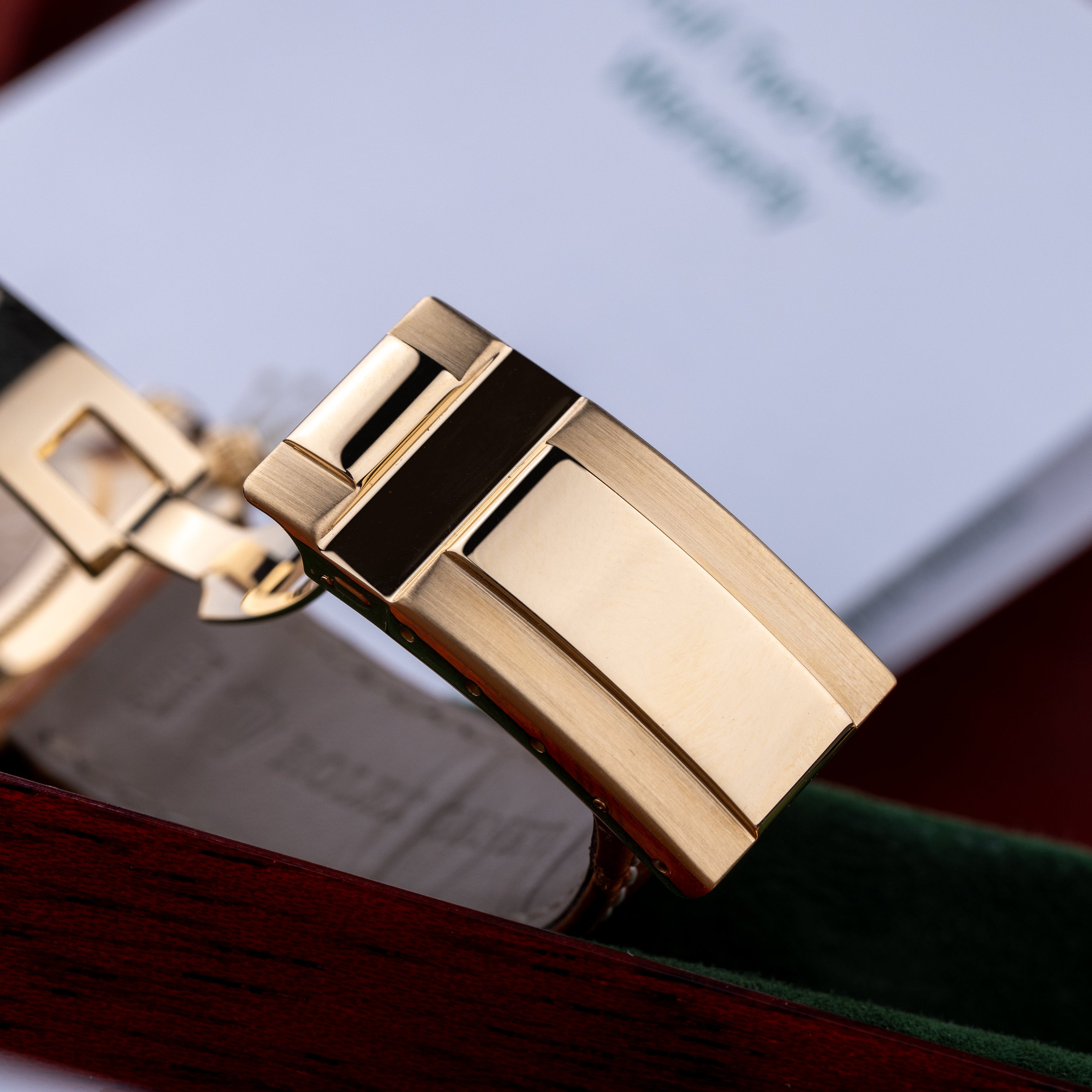 Rolex Daytona | REF. 116518 | Black Mother of Pearl Dial | Box & Papers | 18k Yellow Gold