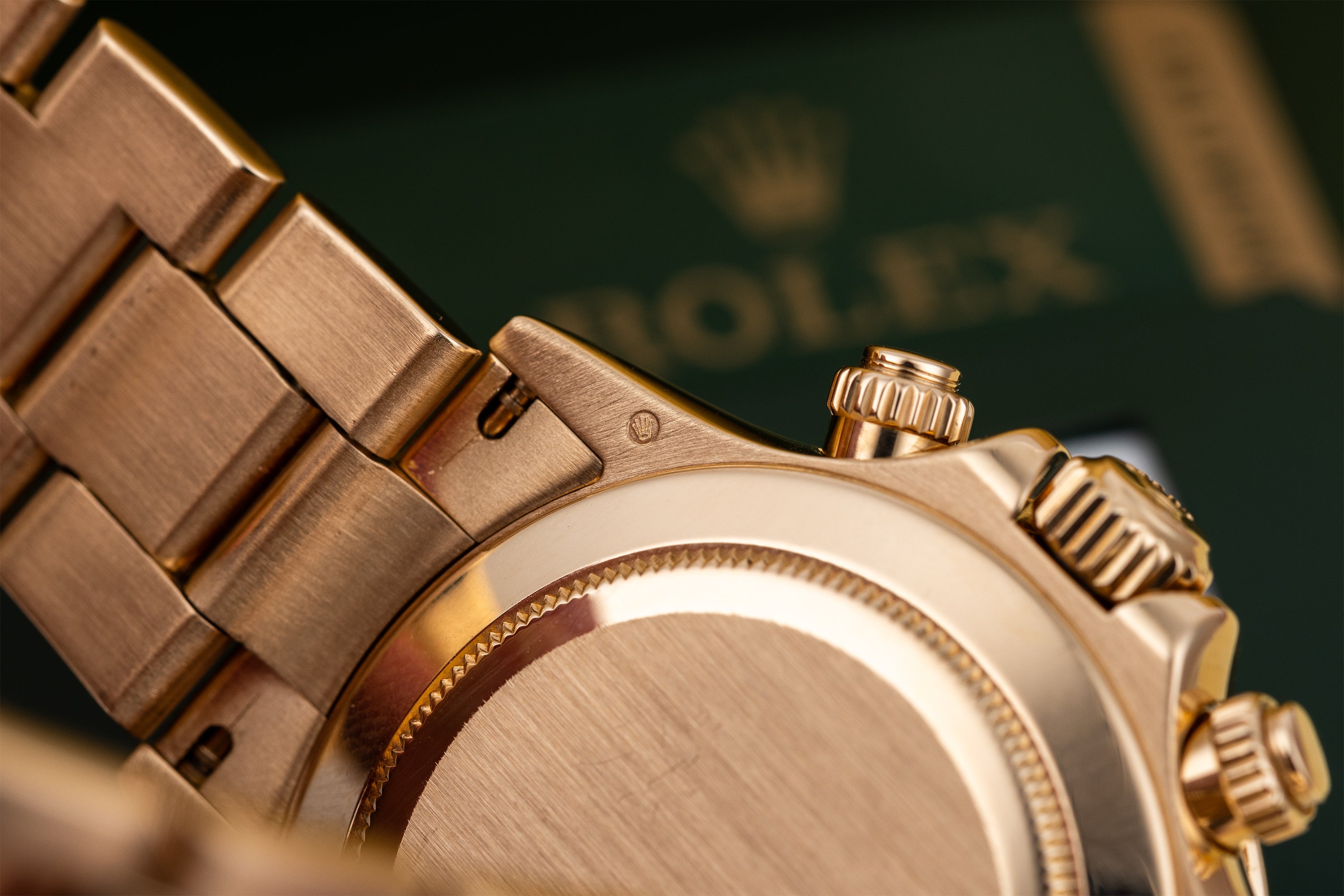 Rolex Daytona | REF. 116528 | White 'APH' Dial | Box & Papers | 2012 | 18k Yellow Gold