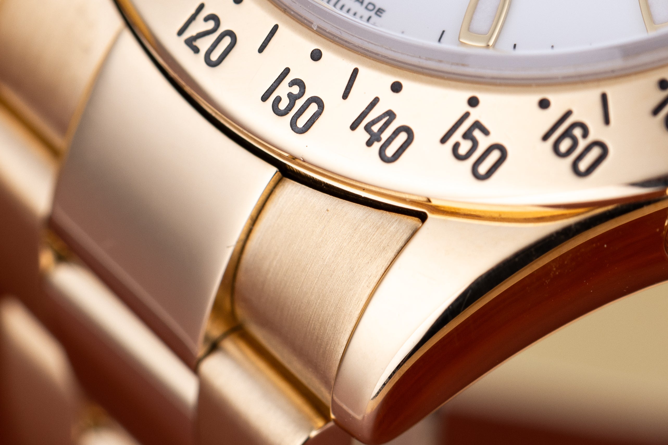 Rolex Daytona | REF. 116528 | White 'APH' Dial | Box & Papers | 2012 | 18k Yellow Gold