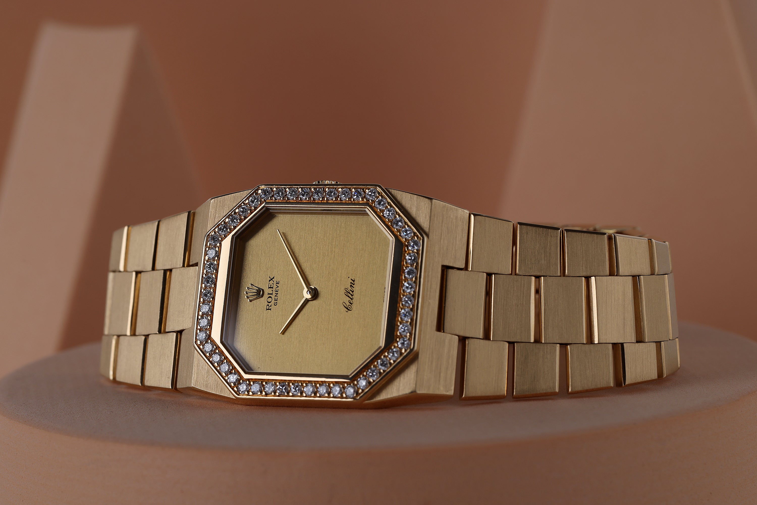 Rolex Cellini | REF. 4650 | Diamond Bezel | Gold Dial | 1976 | 18k Yellow Gold