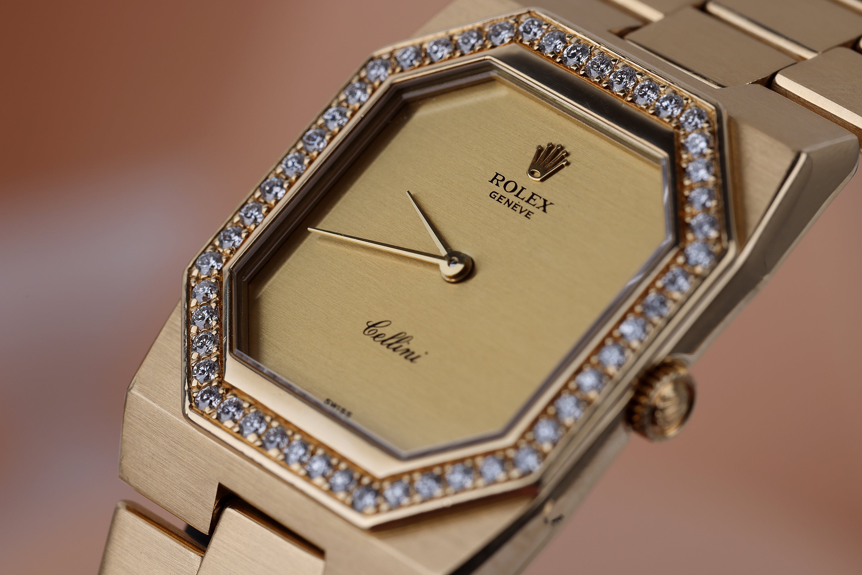 Rolex Cellini | REF. 4650 | Diamond Bezel | Gold Dial | 1976 | 18k Yellow Gold