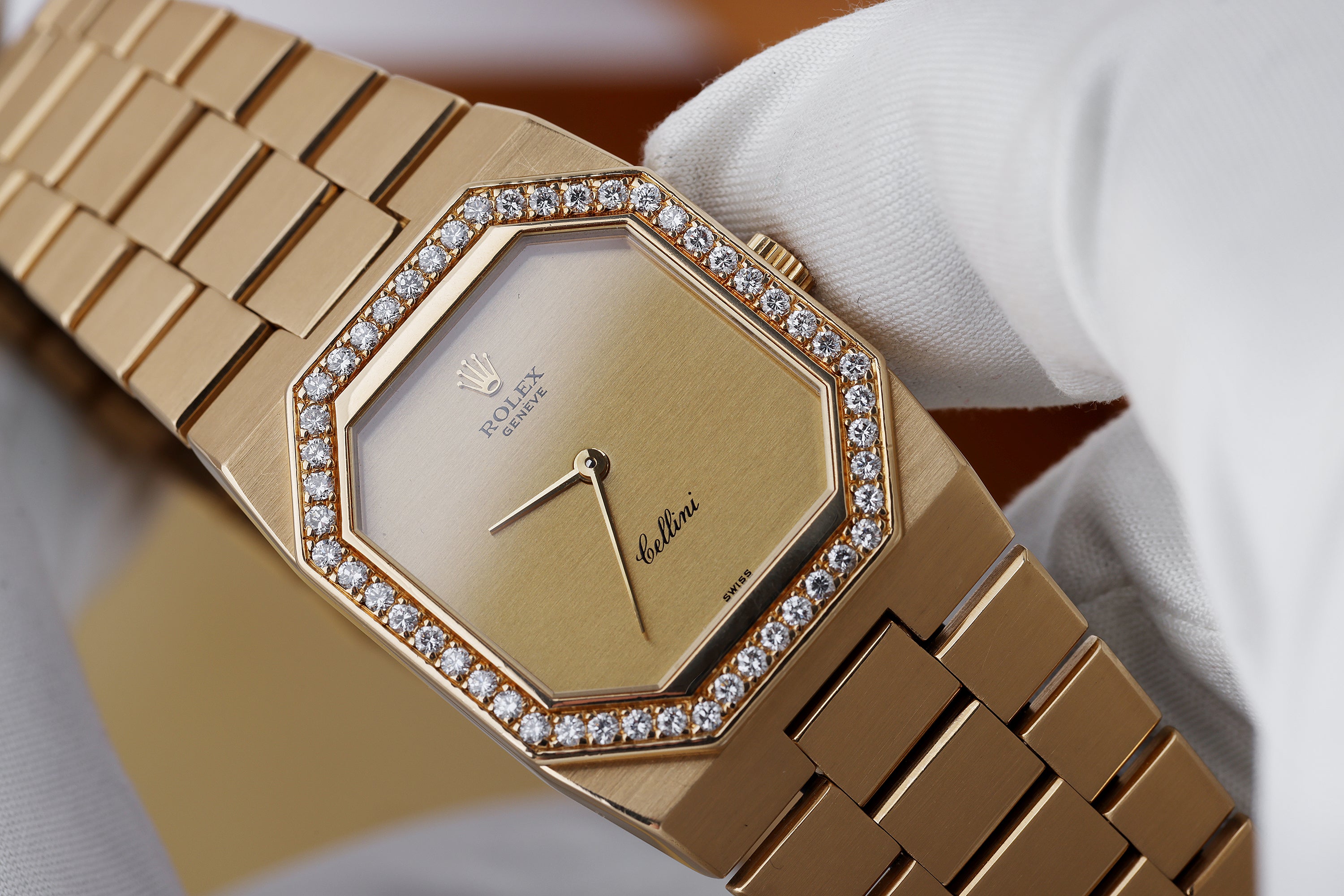 Rolex Cellini | REF. 4650 | Diamond Bezel | Gold Dial | 1976 | 18k Yellow Gold