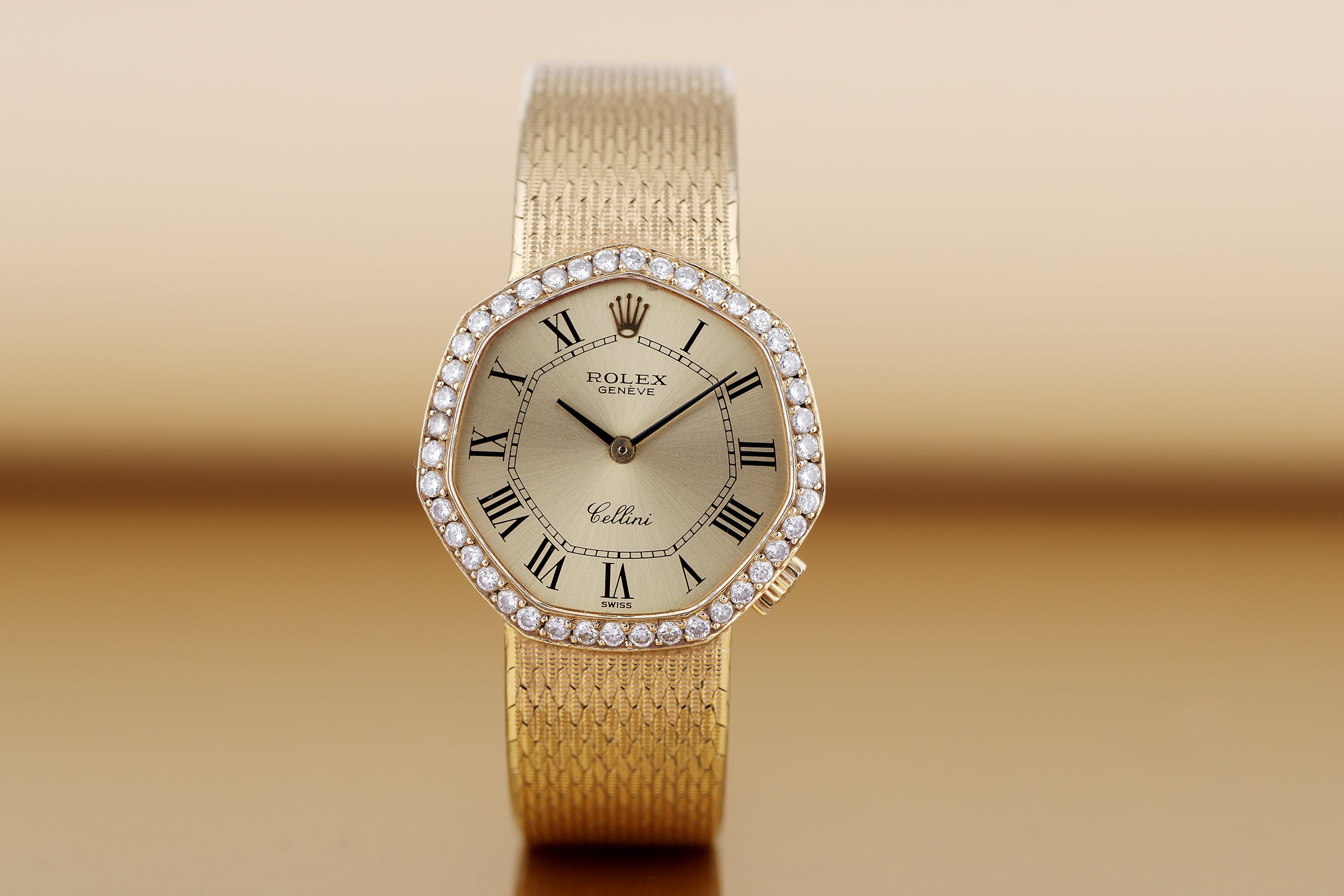 Ultra Rare Heptagon-Shaped Rolex Ladies Cellini | REF. 4637 | Diamond Bezel | 25mm | 18k Yellow Gold | Manual Wind | 1981