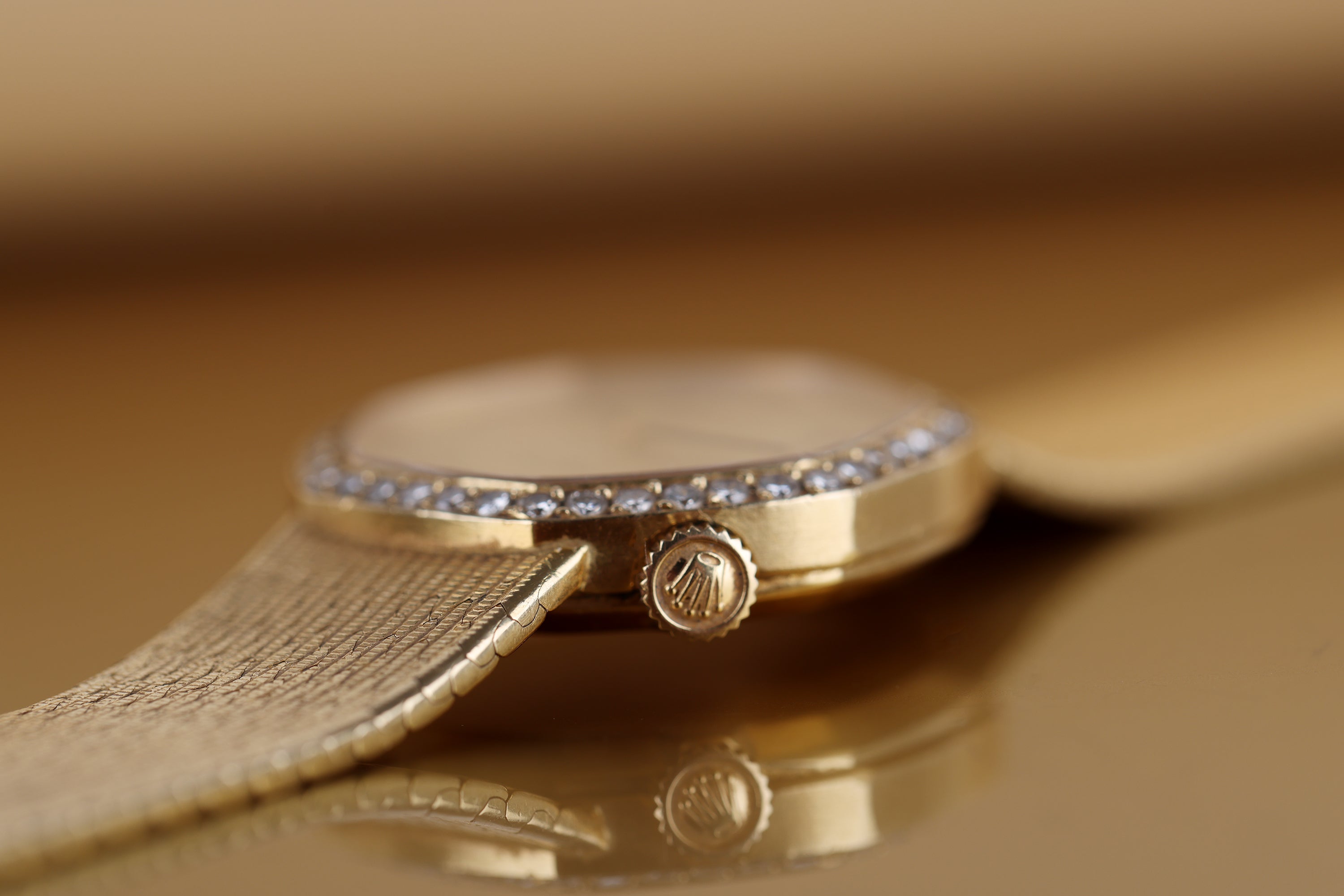 Ultra Rare Heptagon-Shaped Rolex Ladies Cellini | REF. 4637 | Diamond Bezel | 25mm | 18k Yellow Gold | Manual Wind | 1981