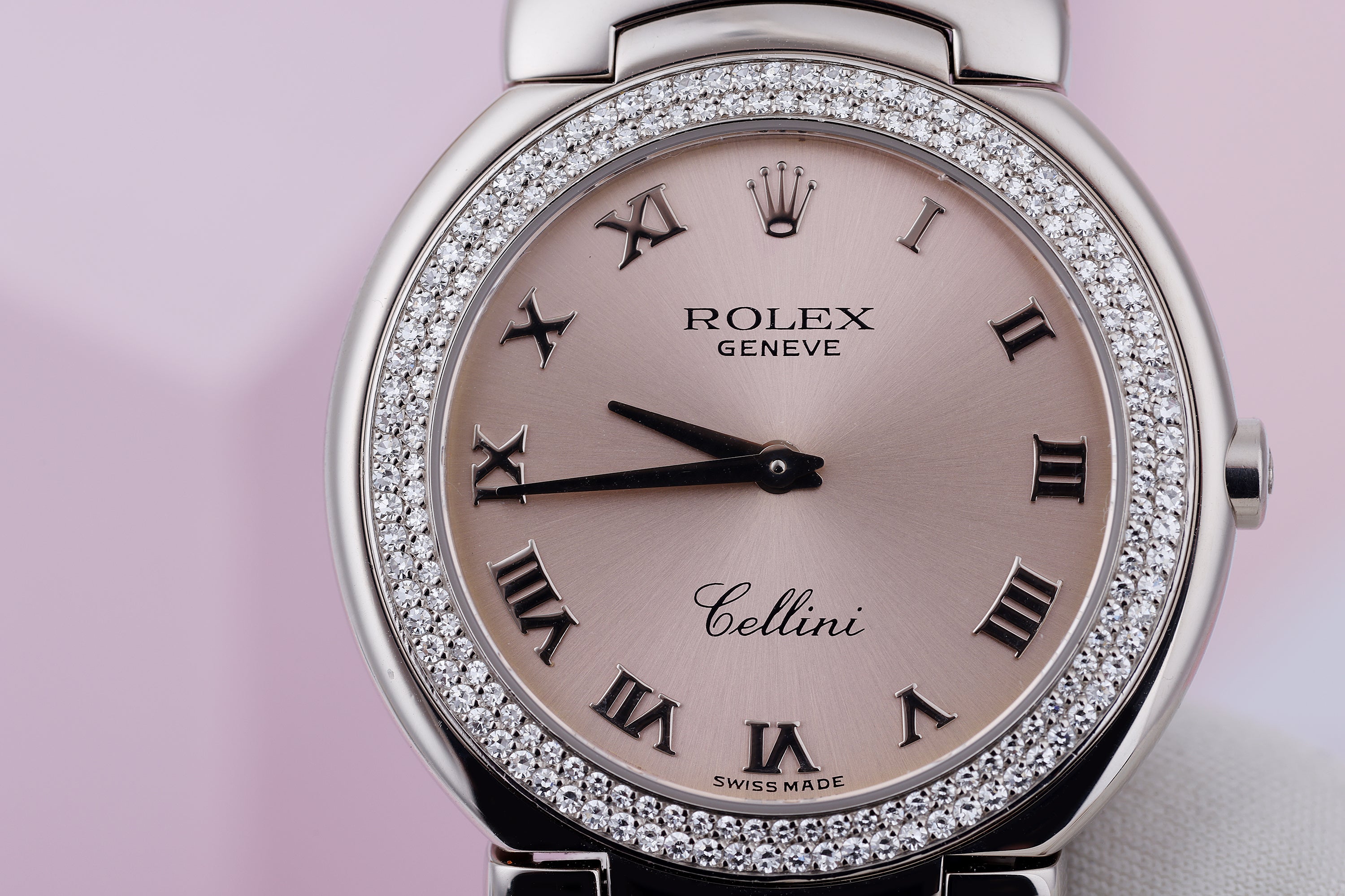 Rolex Cellini Cellissima | REF. 6681 | Pink Champagne Dial | 33mm | 18k White Gold | Quartz | 1999