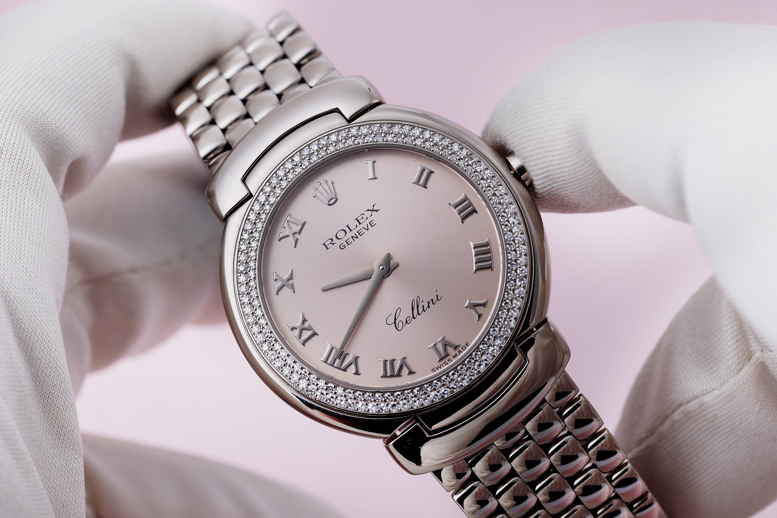 Rolex Cellini Cellissima | REF. 6681 | Pink Champagne Dial | 33mm | 18k White Gold | Quartz | 1999