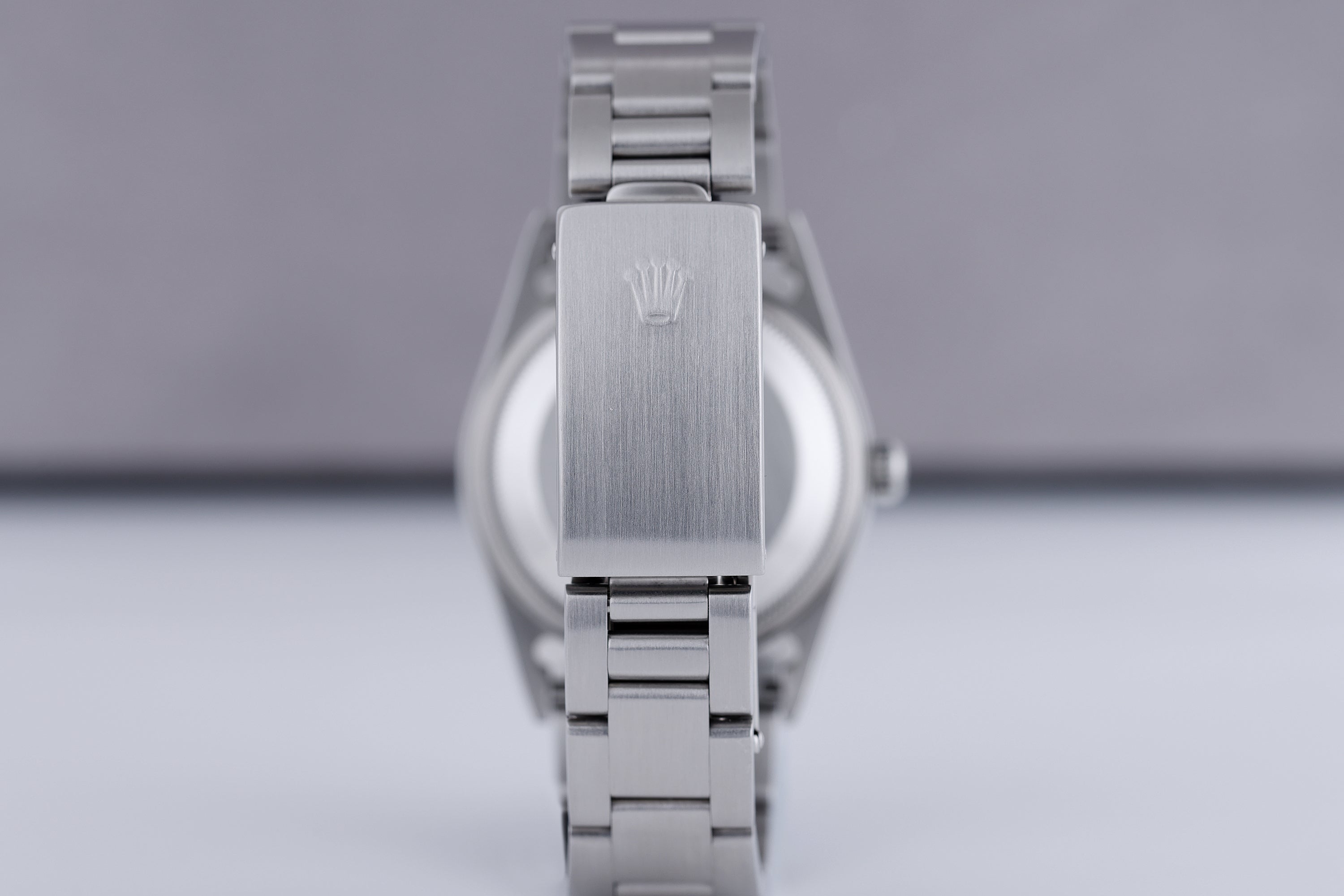 Rolex Date 34mm | REF. 15210 | White Dial | Engine Turned Bezel | Stainless Steel | 2001