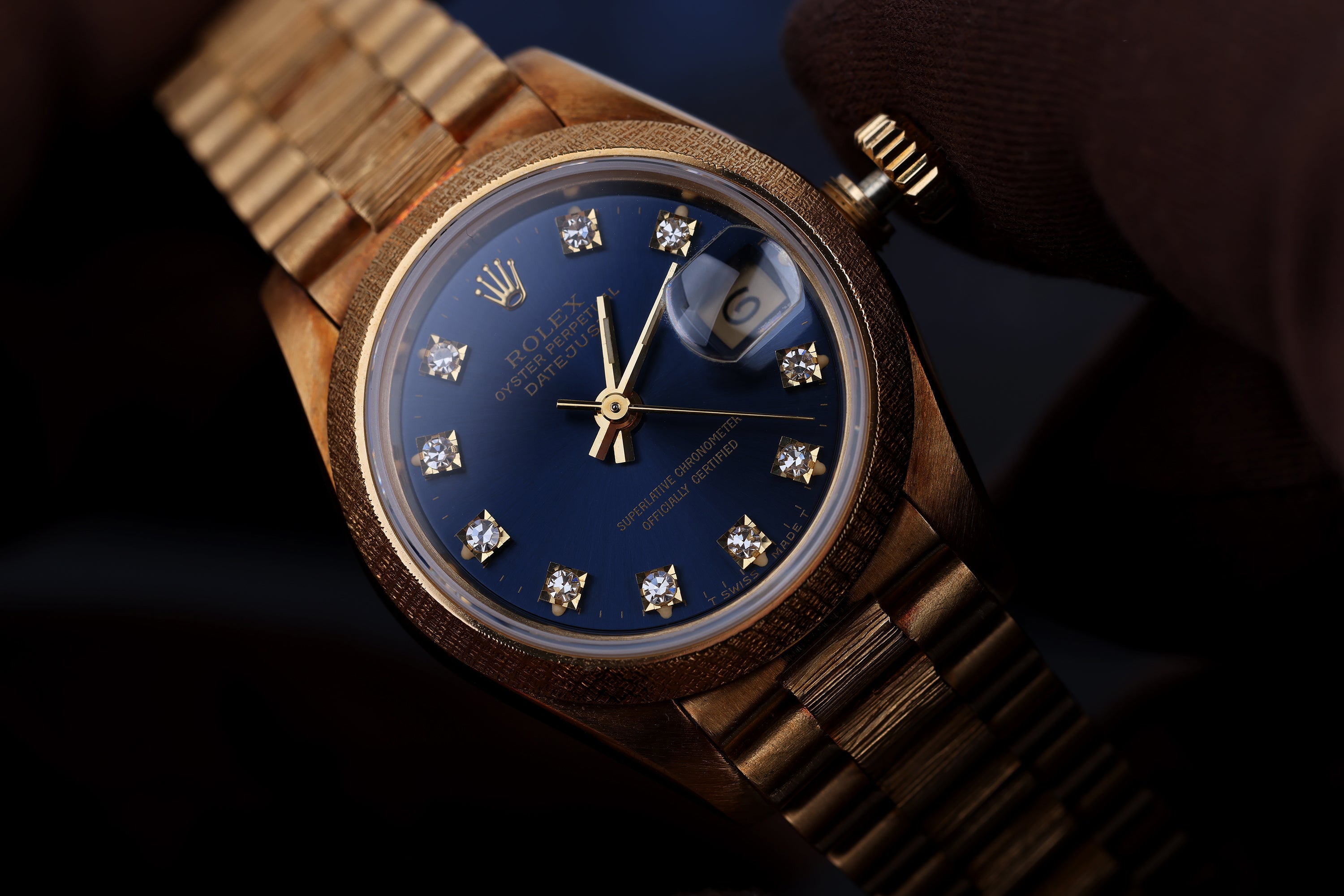Rolex Lady DateJust 26mm | REF. 69018 | Morellis / Florentine Finish | Blue Diamond Dial | Box & Papers + Rolex Service Papers | 1994