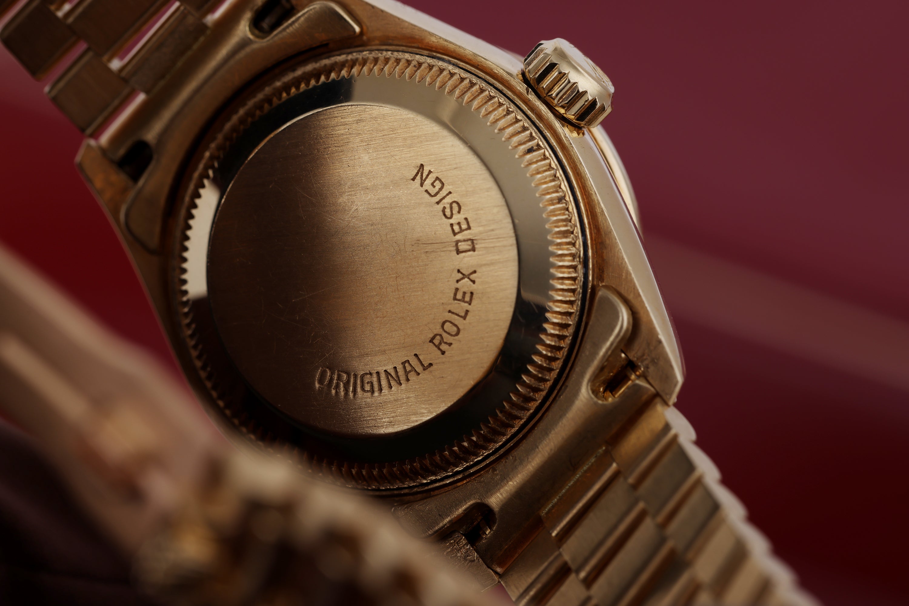 Rolex Lady DateJust 26 | REF. 69068 | Red Vignette Diamond Dial | Diamond & Ruby Bezel | 18k Yellow Gold | 1990