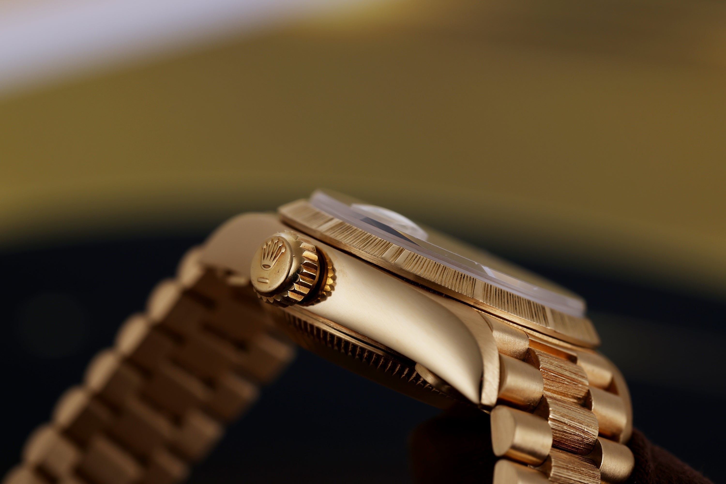 Rolex Lady DateJust | Bark Finish | REF. 69278 | Gold Dial | 18k Yellow Gold | 1989