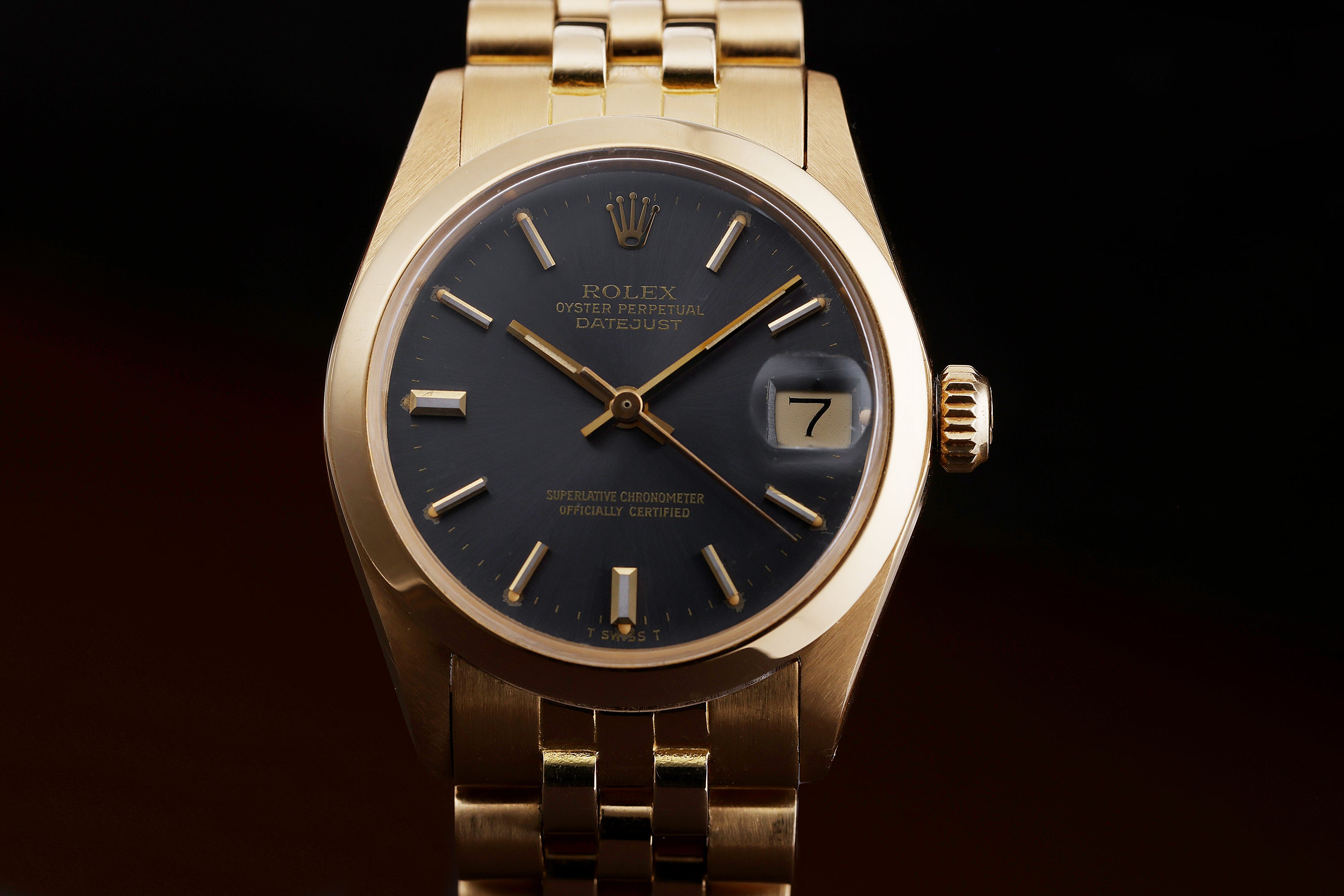 New Old Stock: Rolex DateJust 31mm | REF. 6824 | 18k Yellow Gold | Grey Dial | 1977