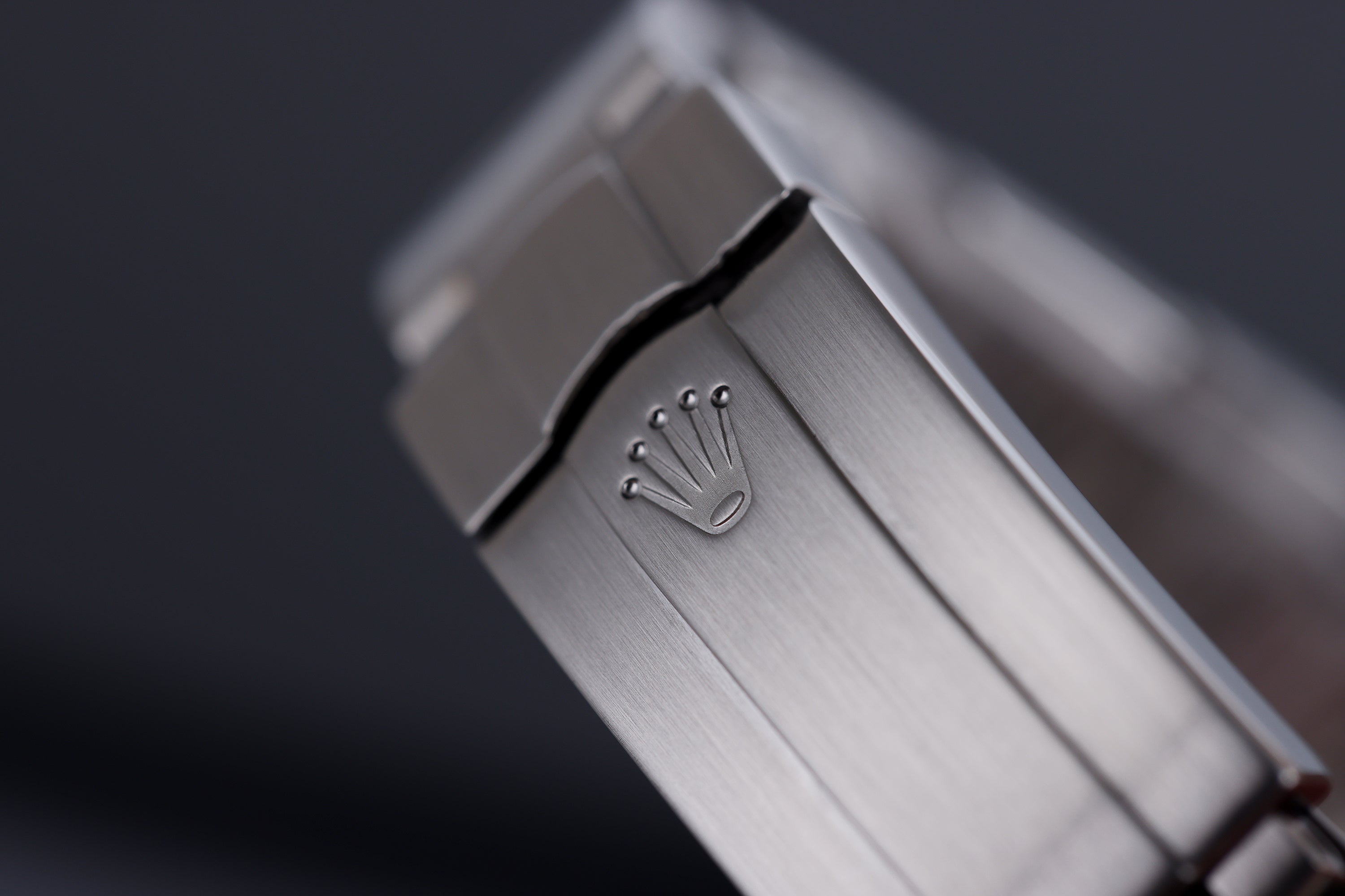 Rolex Lady Oyster Perpetual 26mm | REF. 176200 | Silver Dial with Pink Batons | Stainless Steel | 2007