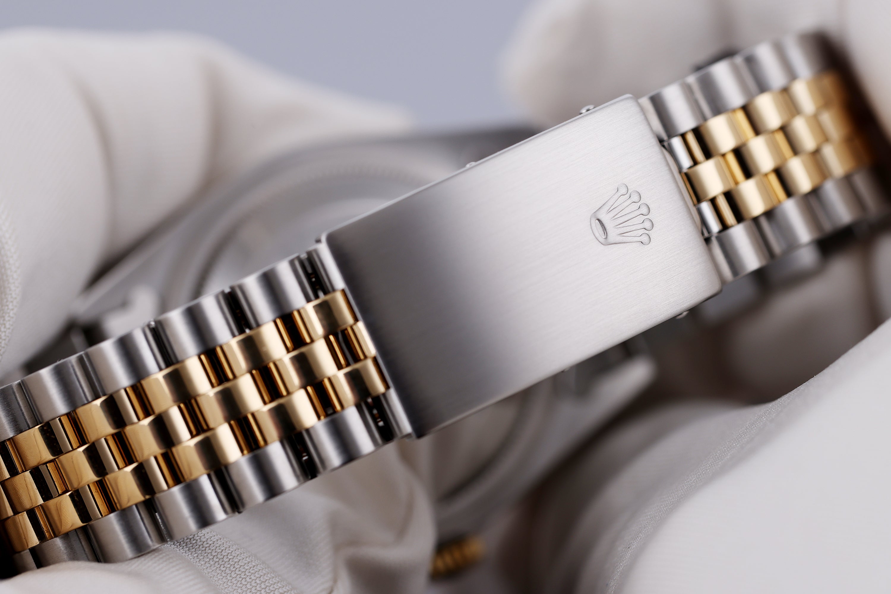 Rolex DateJust 36mm | REF. 16233 | Gold Dial | Stainless Steel & 18k Yellow Gold | 1988