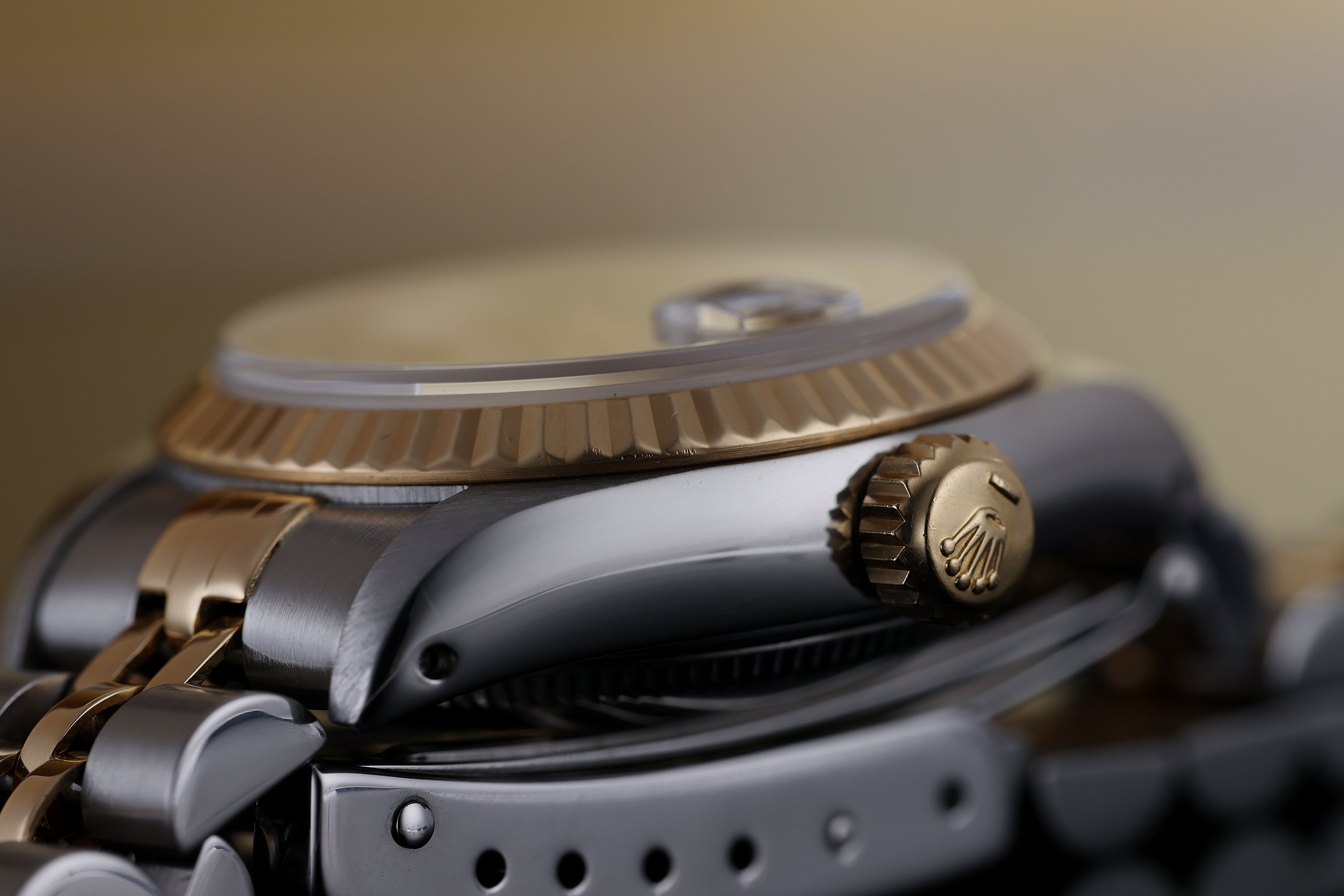 Rolex Lady DateJust | REF. 69173 | Stainless Steel & 18k Yellow Gold | Gold Dial | Box & Papers | 1994