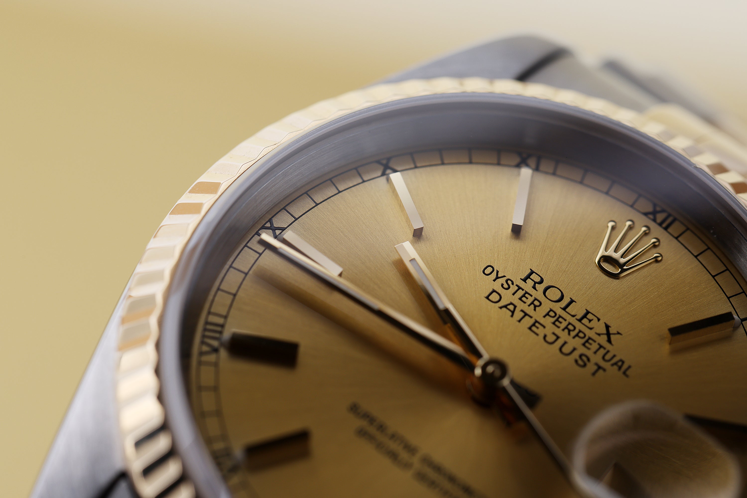 Rolex DateJust 36 | REF. 16233 | Stainless Steel & 18k Yellow Gold | Gold Dial | 1991