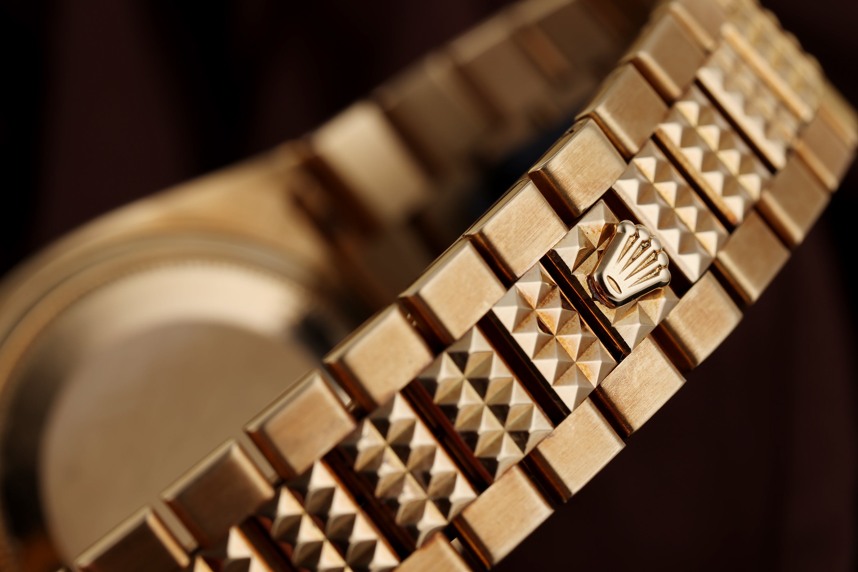 Rolex Day-Date Quartz 'Pyramid' | REF. 19028 | Silver Dial | 18k Yellow Gold | 1986