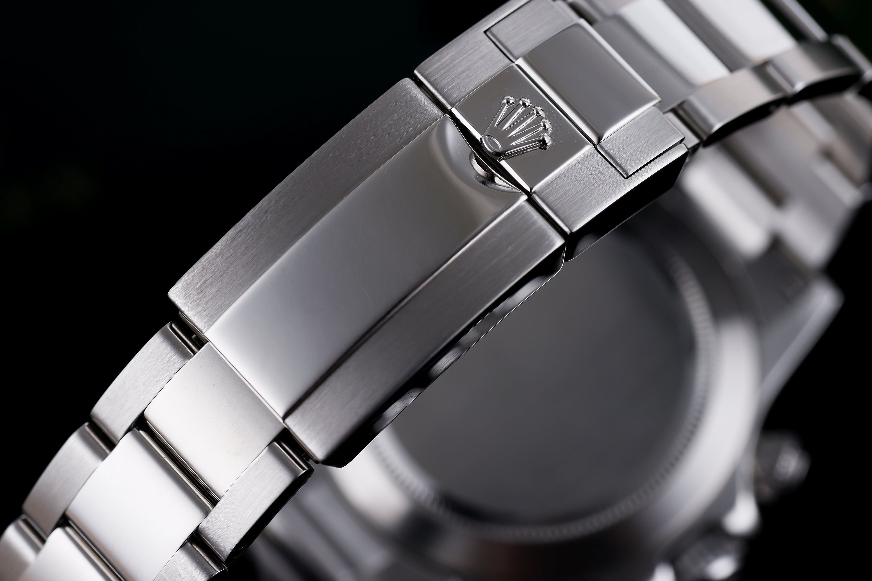 Rolex Daytona | REF. 116520 | Black Dial | Box & Papers | 2022 Rolex Service Papers | 2010 | Stainless Steel