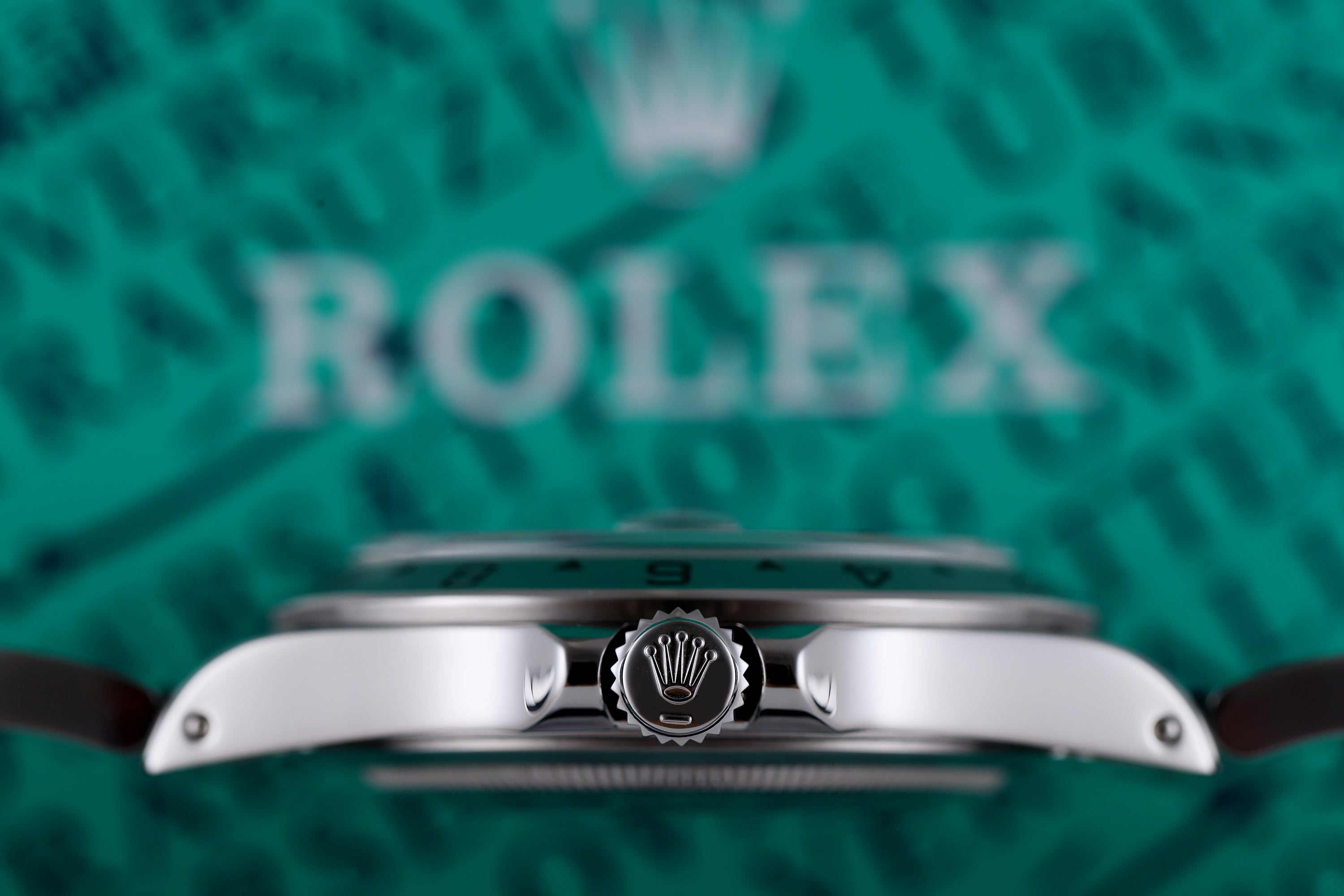 Rolex Explorer II | REF. 16570 | Black Dial | Stainless Steel | 1994 | Box & Papers