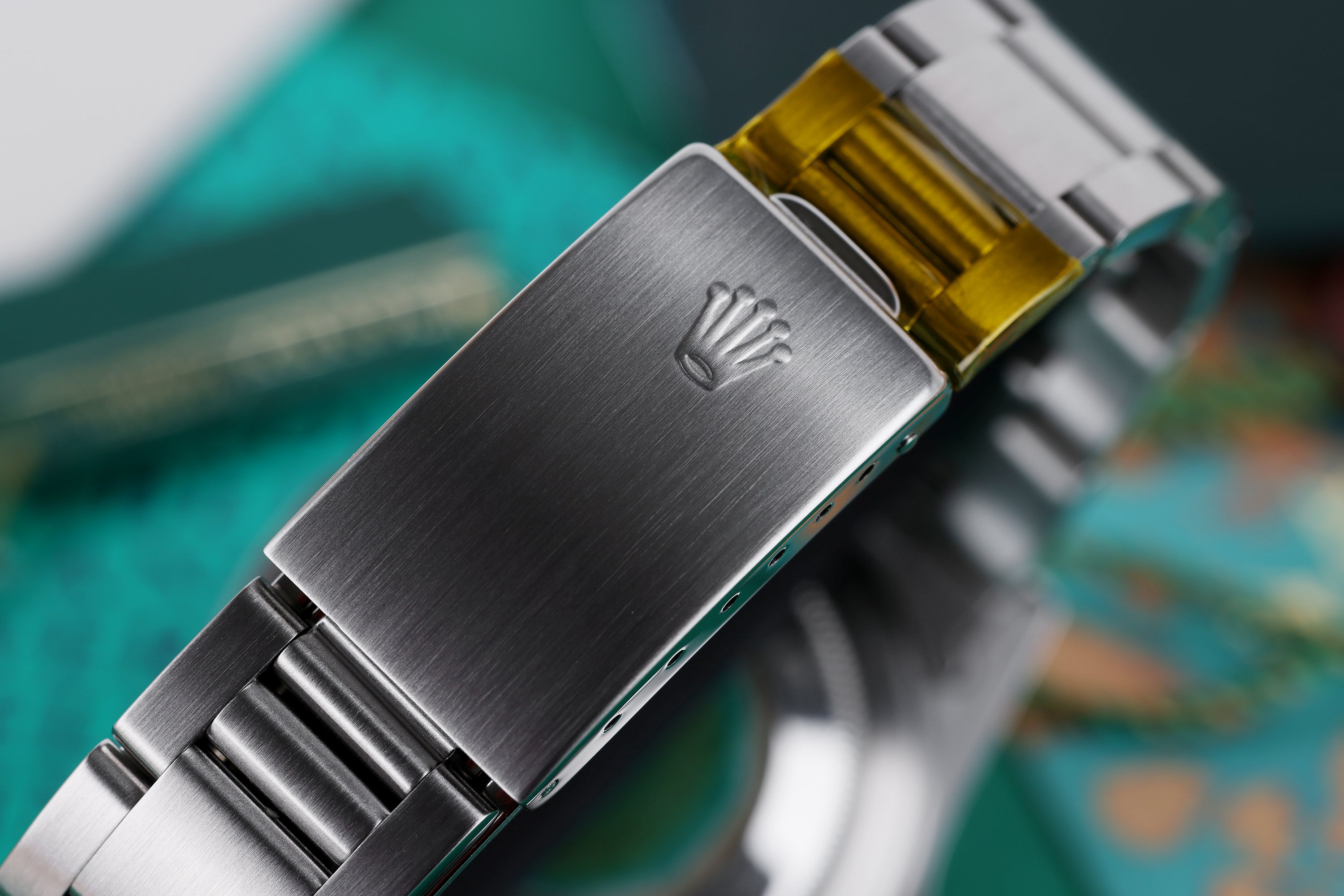 Rolex Explorer II | REF. 16570 | Black Dial | Stainless Steel | 1994 | Box & Papers