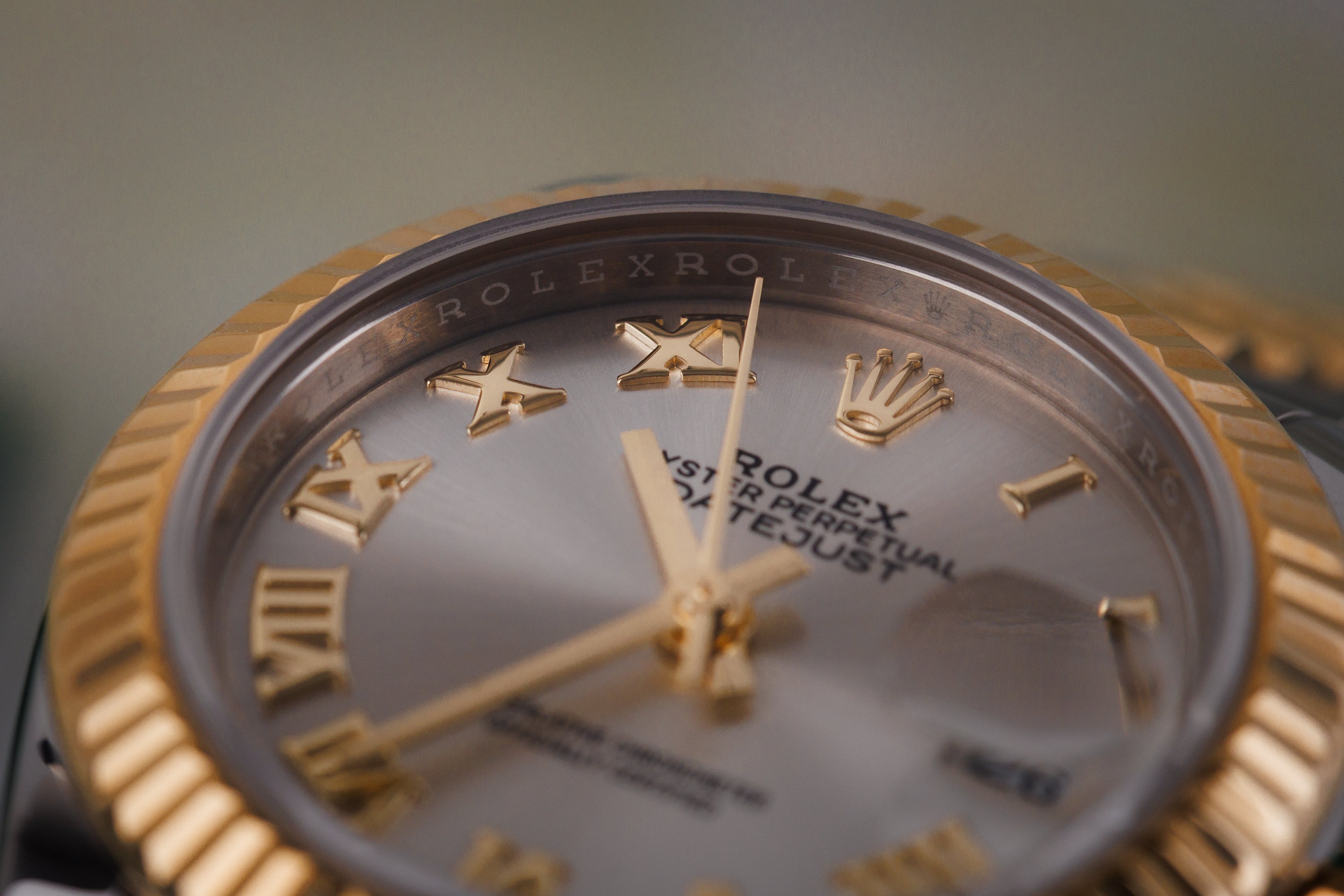Rolex Lady DateJust 28mm | REF. 279173 | Silver Dial | 28mm | Stainless Steel & 18k Yellow Gold | Box & Papers | 2018