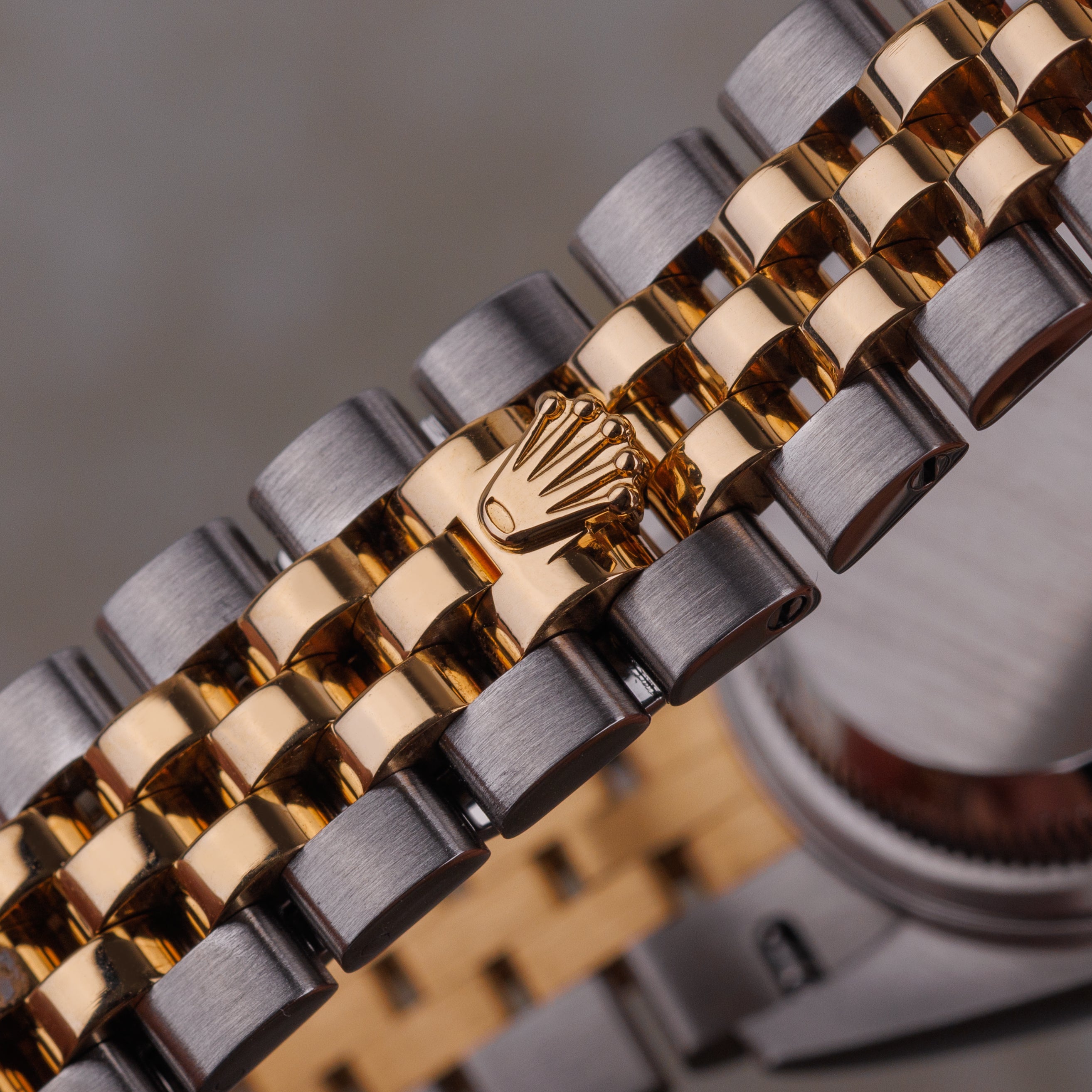 Rolex Lady DateJust 28mm | REF. 279173 | Silver Dial | 28mm | Stainless Steel & 18k Yellow Gold | Box & Papers | 2018