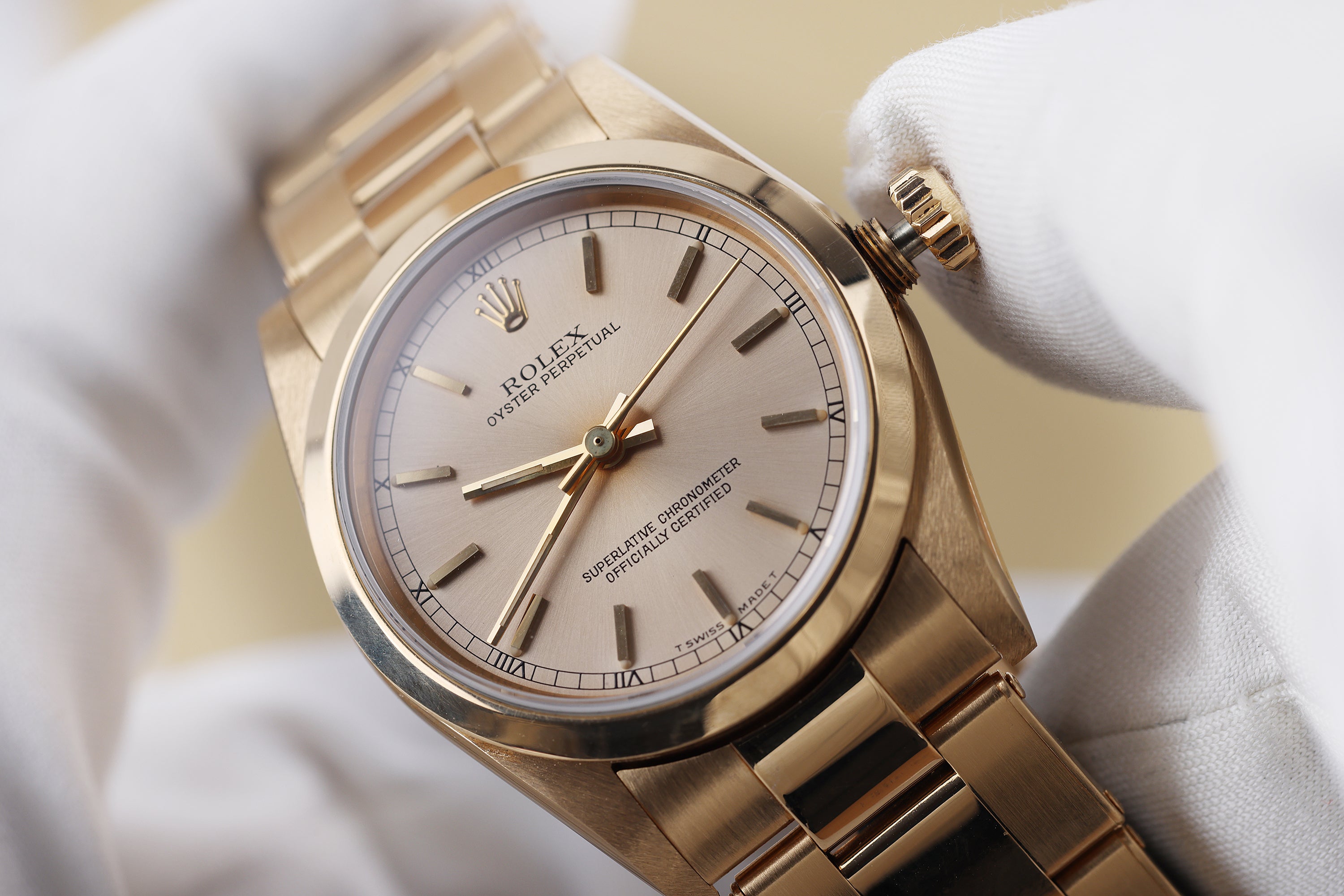 Rolex Oyster Perpetual 31 | REF. 67488 | Champagne Dial | 18k Yellow Gold | 1990