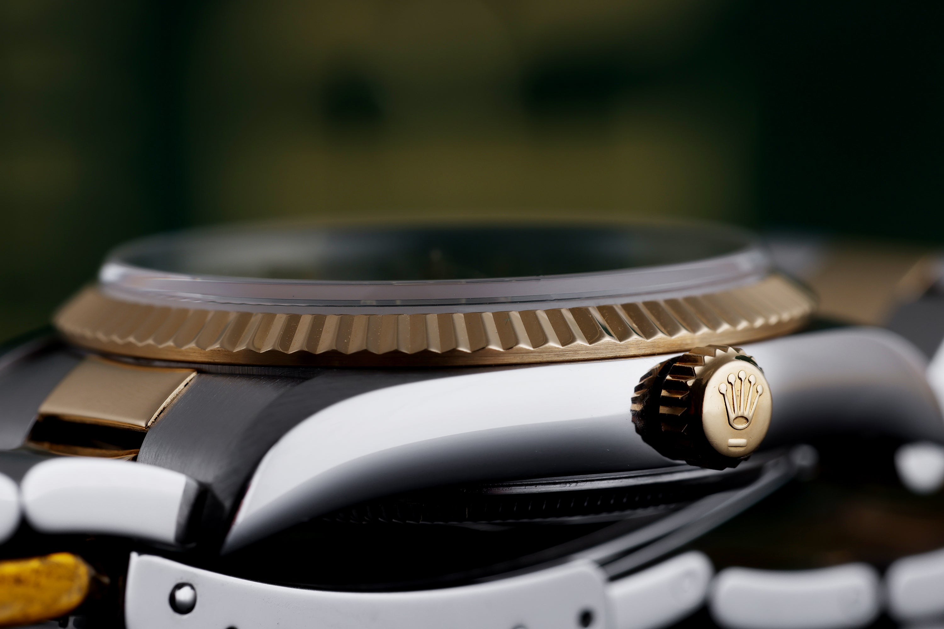 Rolex Oyster Perpetual 34 | REF. 14233 | Stainless Steel & 18k Yellow Gold | 34mm | Gold Dial