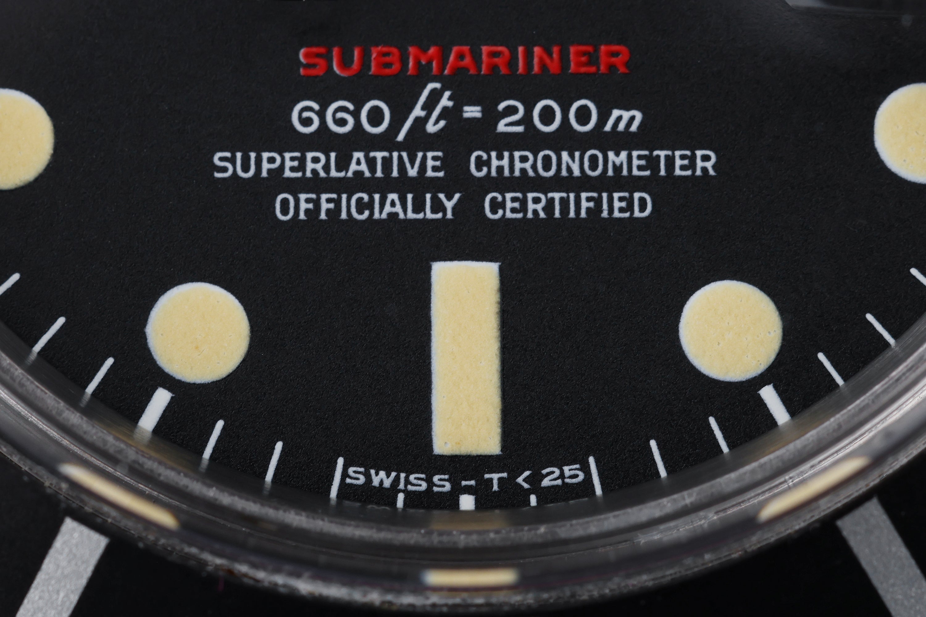 Rolex Submariner | REF. 1680 | Stainless Steel | 40mm | 1975 | Box & Papers - Complete Set